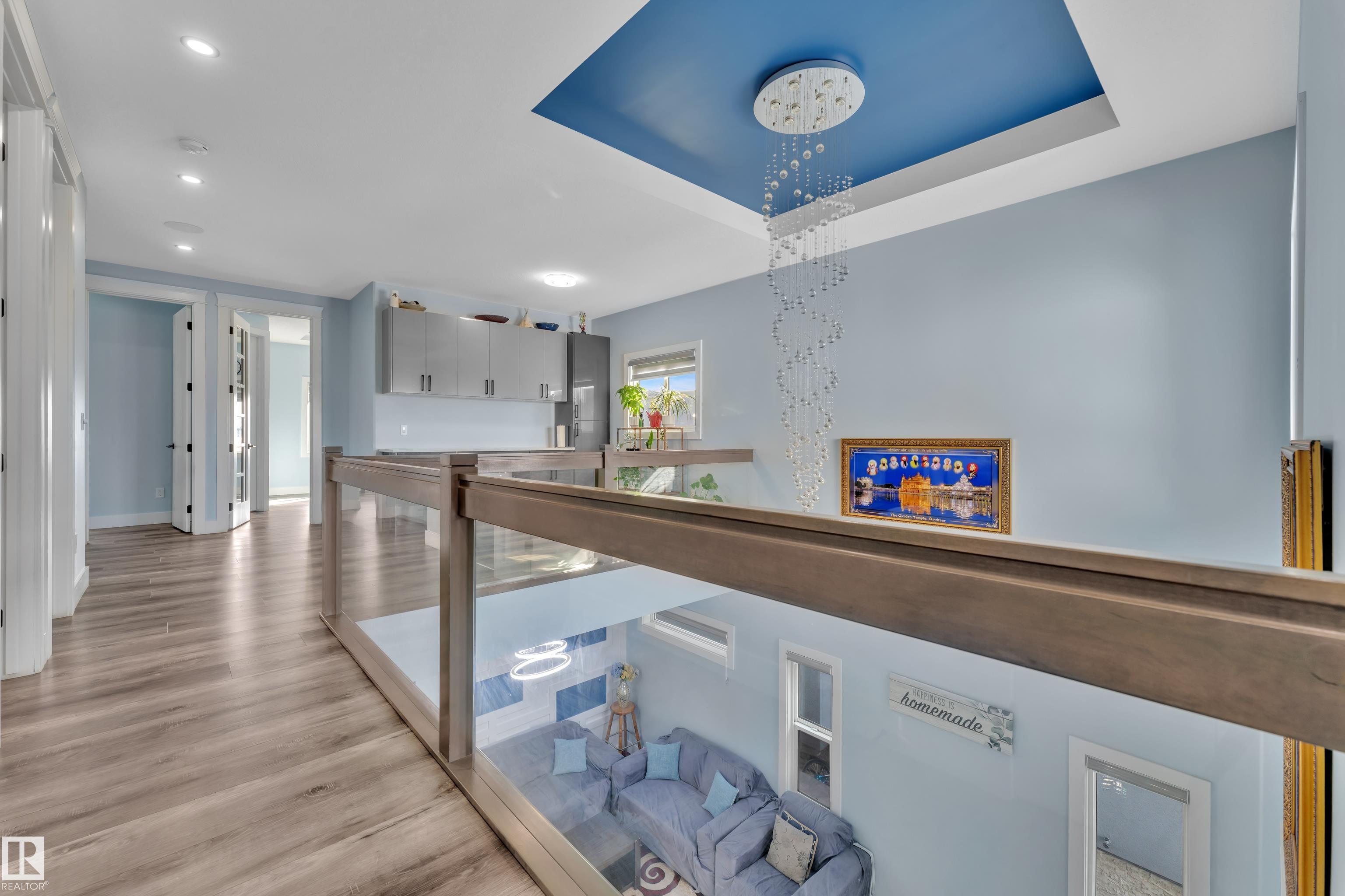 https://zimg.paragon.ice.com/ParagonImages/Property/PM/RAE/225412230/35/0/0/7bc5bbe18c10713ff7e6f9dd94ce2283/1/822c35fd588afbeadf4a7b1f95f02f74/225412230-28444FC4-5A7F-460A-A7A6-A6CA7D642BFD.JPG
