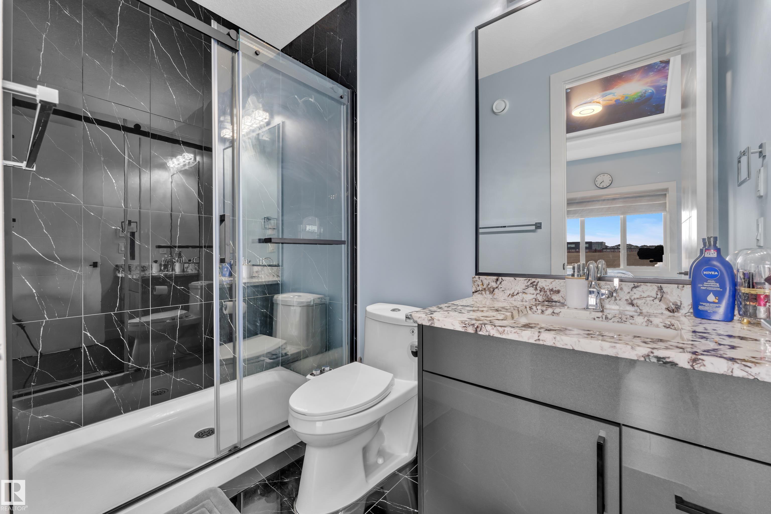 https://zimg.paragon.ice.com/ParagonImages/Property/PM/RAE/225412230/38/0/0/261e8b846d933290a41441d3d3f2ce8f/1/822c35fd588afbeadf4a7b1f95f02f74/225412230-1BFE5DDC-73A4-4F44-BFE8-F8266C066275.JPG
