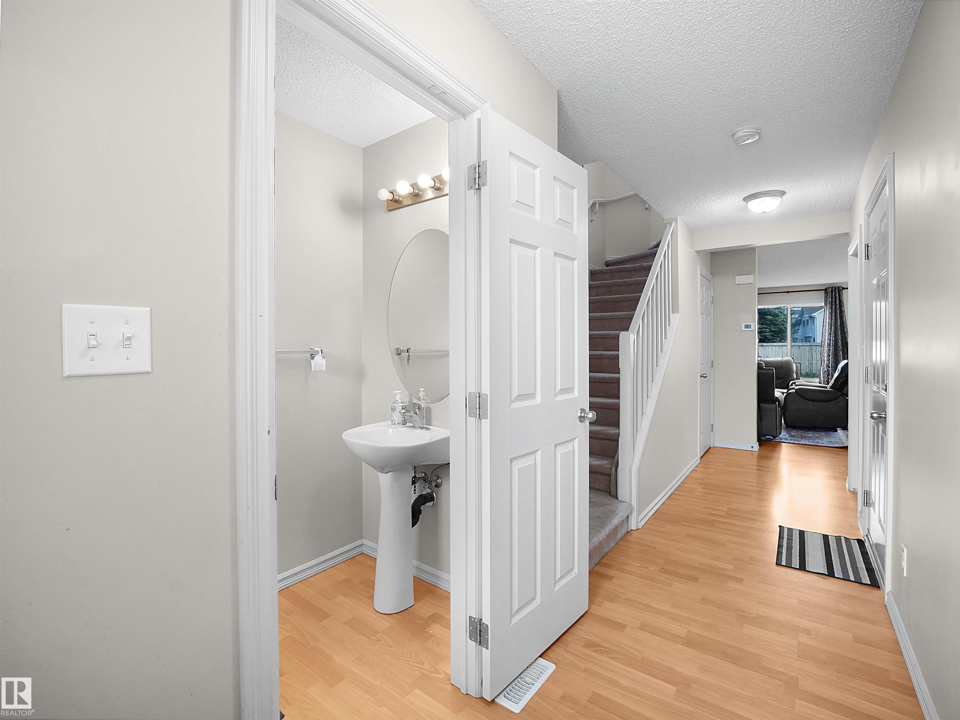 https://zimg.paragon.ice.com/ParagonImages/Property/PM/RAE/225412253/10/0/0/740e3ebe829d0e8a20e8637ba265773c/1/61e4706b251374cb9b4b816f0bcbaa88/225412253-77a4c182-c7fc-4d3e-9111-c5a680cfbeb6.JPG