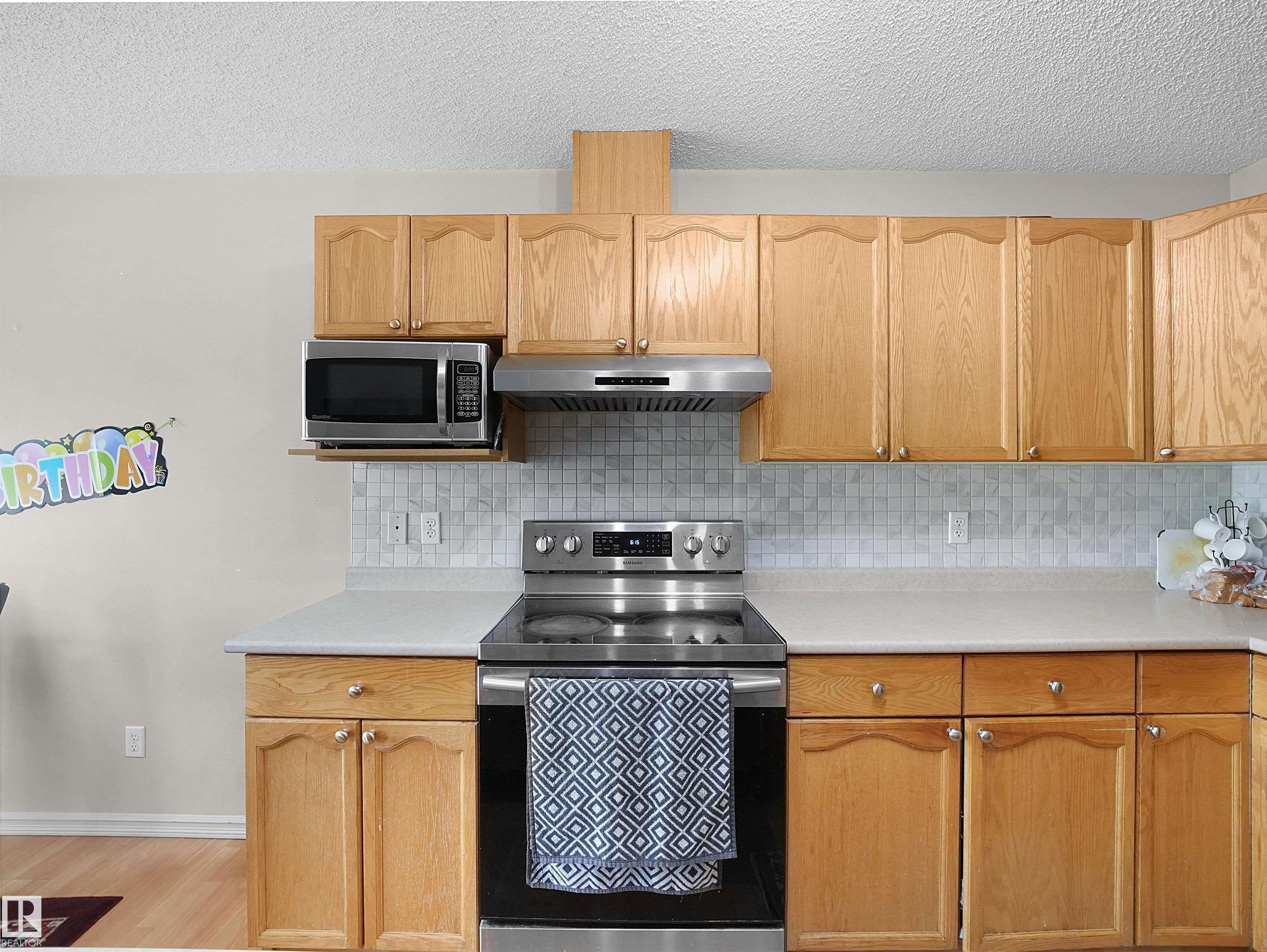 https://zimg.paragon.ice.com/ParagonImages/Property/PM/RAE/225412253/15/0/0/9e6c017bd3ec7af3a11c6ef97af69ed0/1/61e4706b251374cb9b4b816f0bcbaa88/225412253-dec38a91-77cb-47db-8ae0-d1c4e9fafdc4.JPG