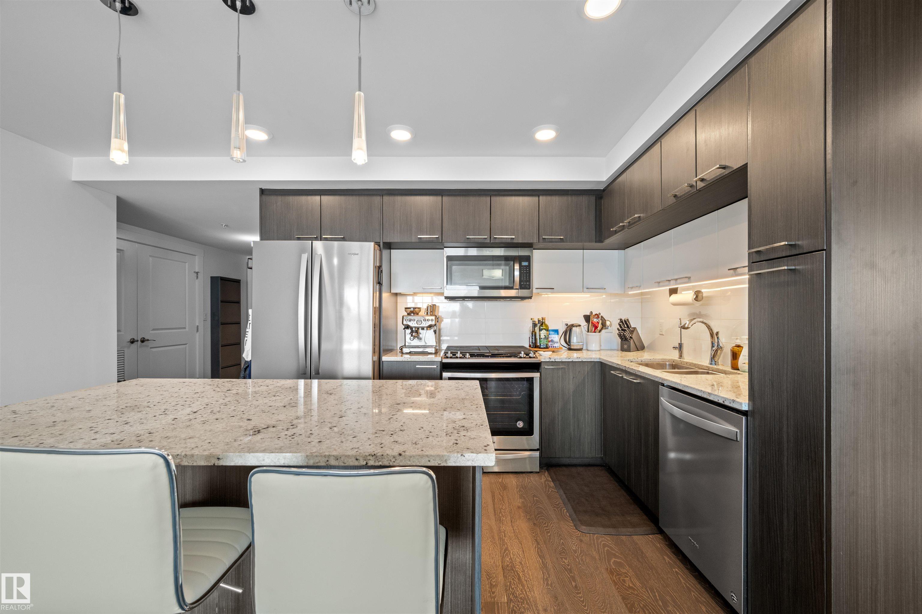 1104 - 9720 106 Street NW, Downtown, Edmonton