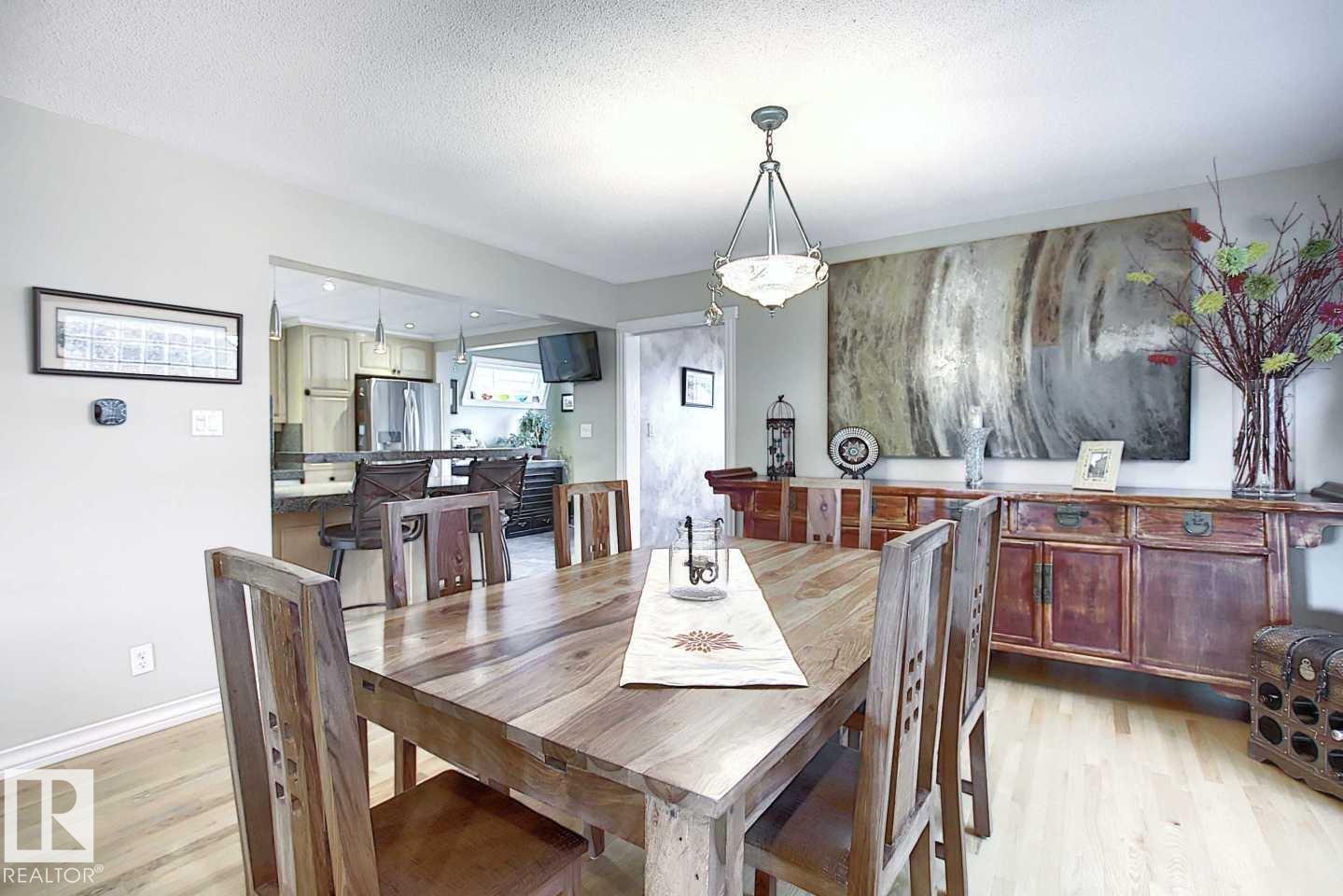 Photo 13 at 11126 52 Street NW, Highlands, Edmonton