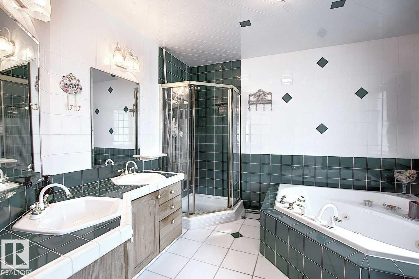 Photo 30 at 11126 52 Street NW, Highlands, Edmonton