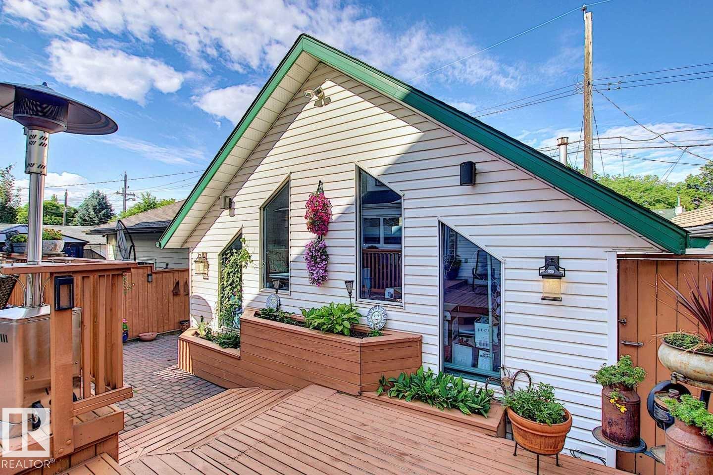 Photo 66 at 11126 52 Street NW, Highlands, Edmonton