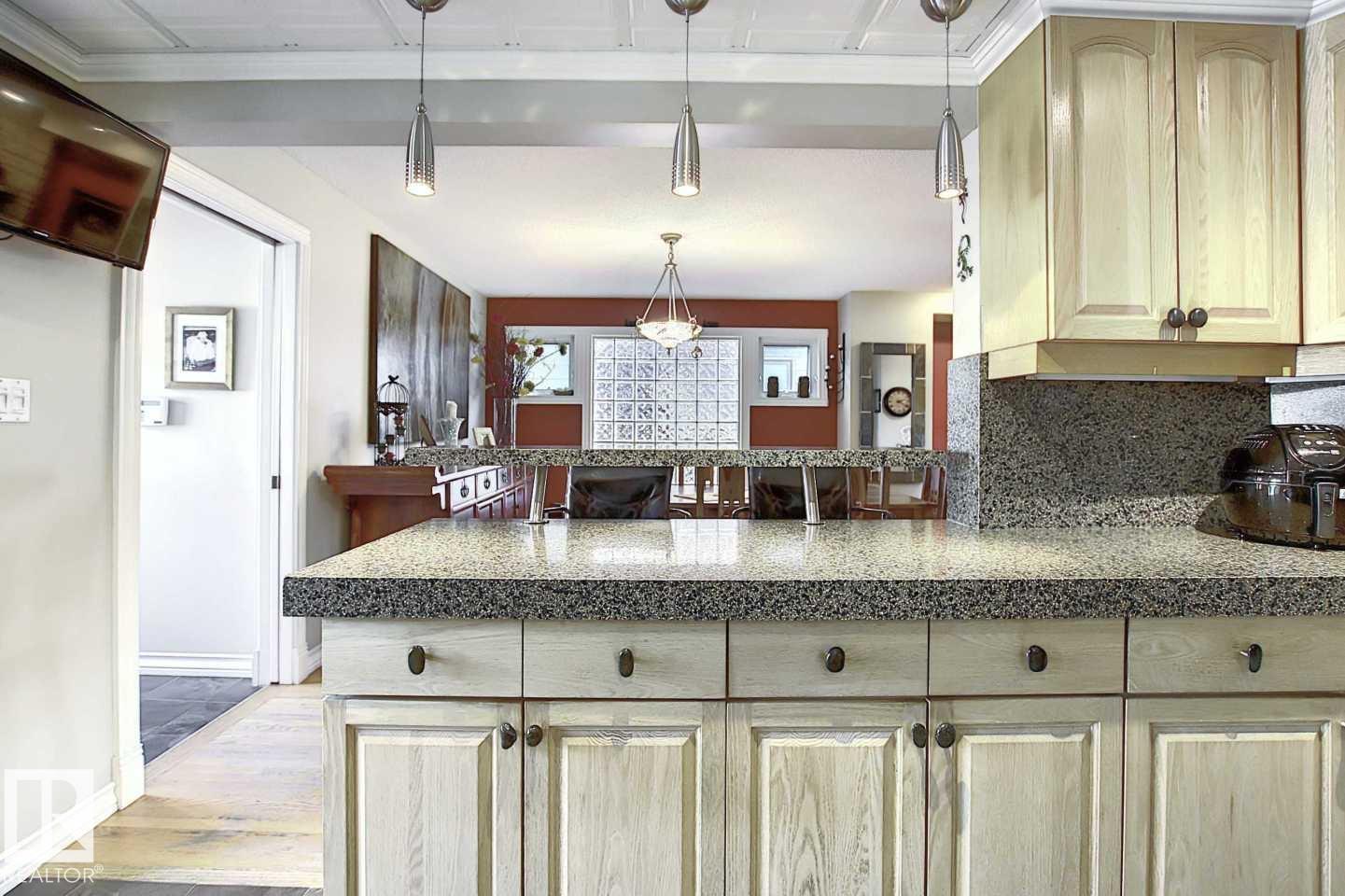 Photo 9 at 11126 52 Street NW, Highlands, Edmonton