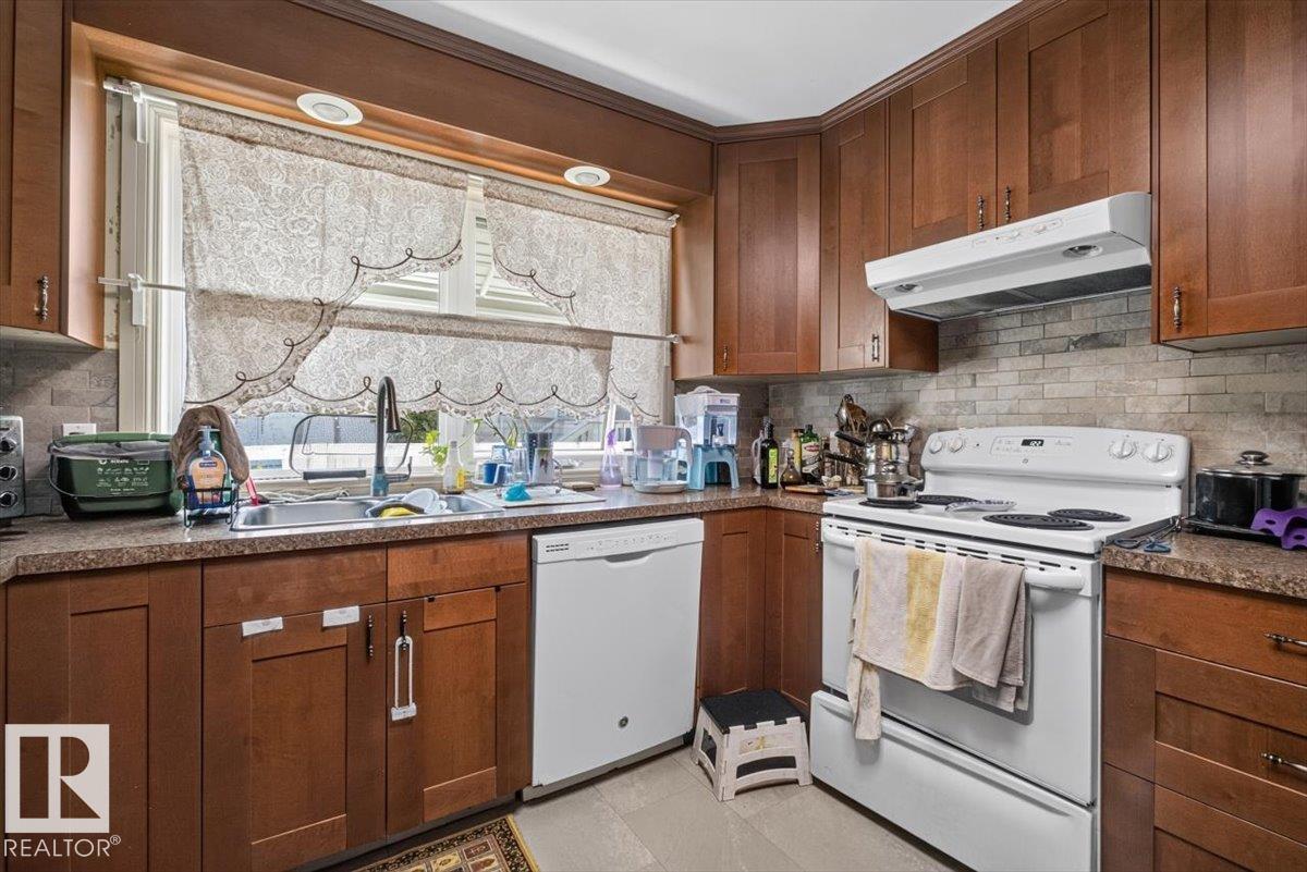 https://zimg.paragon.ice.com/ParagonImages/Property/PM/RAE/225412268/12/0/0/8356e2edf336b02950425b564d8d54f8/1/c79db04a5c85420f44a53ff616d2eade/225412268-501417e2-955b-482e-b046-a8f449ac7ab4.JPG