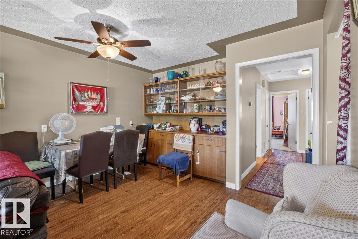 https://zimg.paragon.ice.com/ParagonImages/Property/PM/RAE/225412268/8/0/0/e88415e28ff039ab184f3024a3e3d965/1/c79db04a5c85420f44a53ff616d2eade/225412268-ec87dfaf-179c-447f-90df-ad3da29971cb.JPG