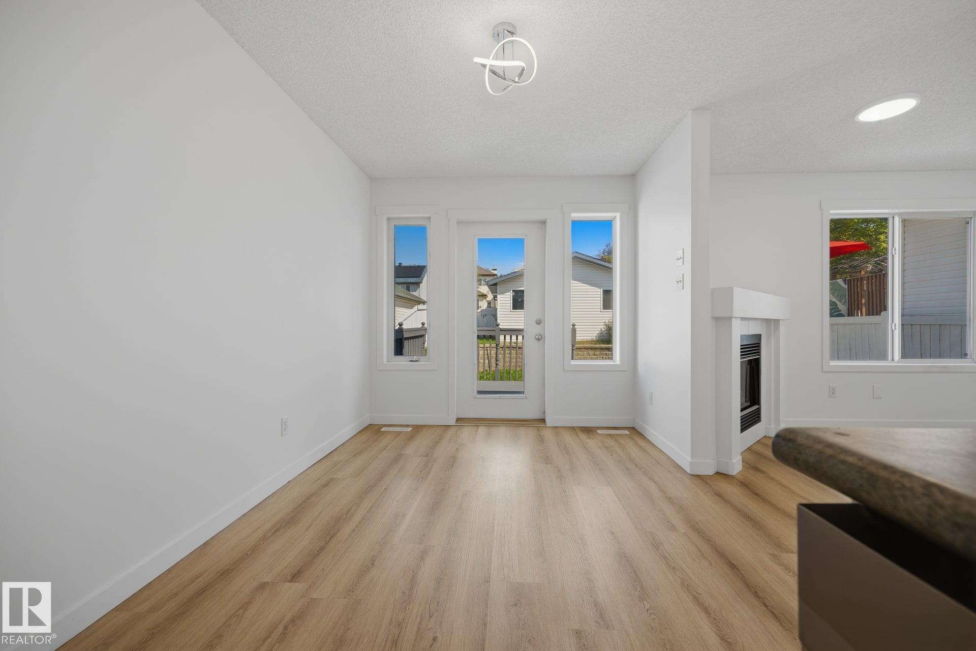 https://zimg.paragon.ice.com/ParagonImages/Property/PM/RAE/225412279/17/0/0/785a64e10a4e939eb99eb66dd8159401/1/c3bbfd4c405d9fc10b72811269ecd02e/225412279-1b906df4-fffa-494e-bca6-2628ddaf90c0.JPG