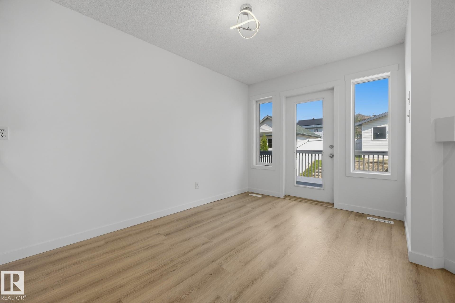 https://zimg.paragon.ice.com/ParagonImages/Property/PM/RAE/225412279/25/0/0/13d55db781f4c37a0edbbcb9d505a21b/1/c3bbfd4c405d9fc10b72811269ecd02e/225412279-9bdffa46-5e6d-414d-8c94-69dcb80ae4f3.JPG
