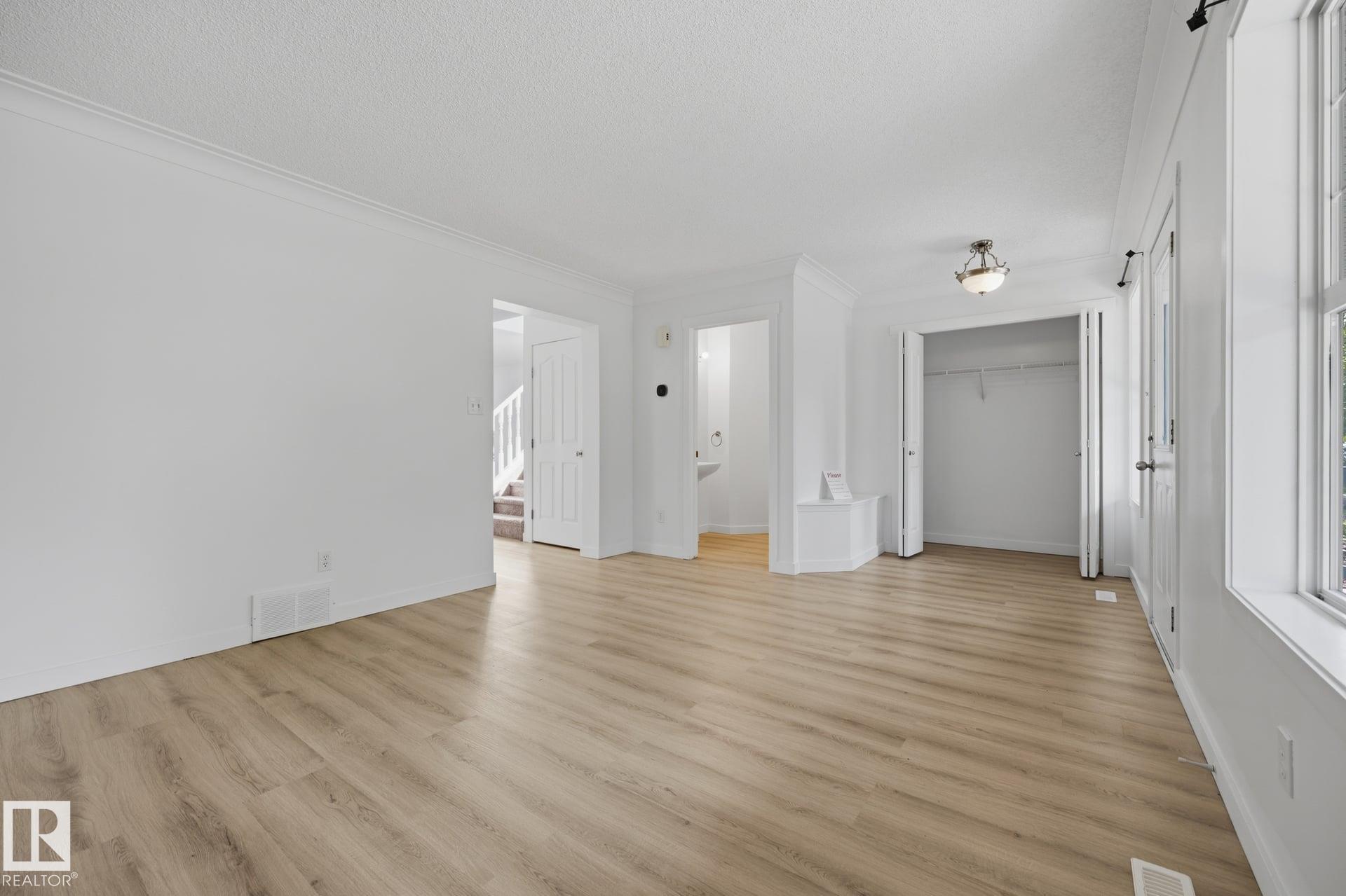 Picture for 2076 TANNER WD NW