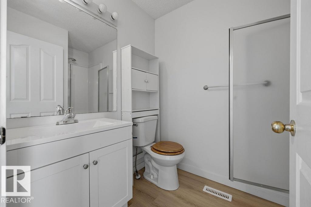 https://zimg.paragon.ice.com/ParagonImages/Property/PM/RAE/225412279/31/0/0/f0a2f3d2fbf46a2299173671be4121af/1/c3bbfd4c405d9fc10b72811269ecd02e/225412279-c7898b6e-c548-4a86-959a-74ebb57eda0e.JPG