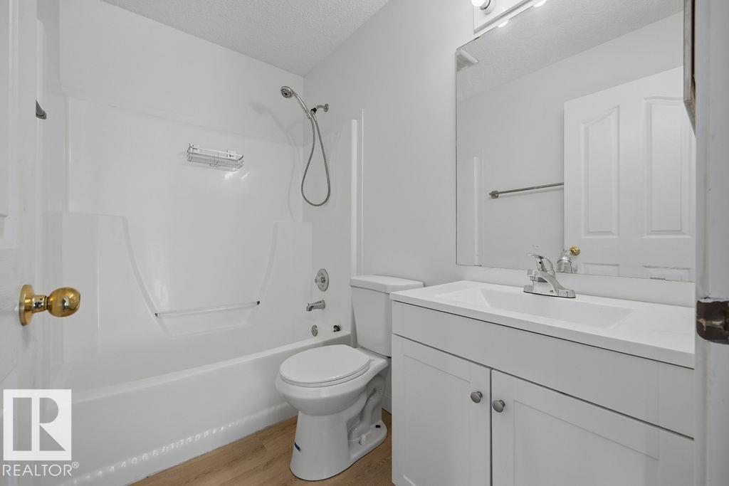 https://zimg.paragon.ice.com/ParagonImages/Property/PM/RAE/225412279/33/0/0/397c47ac1d415029f2544016863f4a91/1/c3bbfd4c405d9fc10b72811269ecd02e/225412279-5414b359-3ddb-4659-a50e-adc0d7a2e6c2.JPG