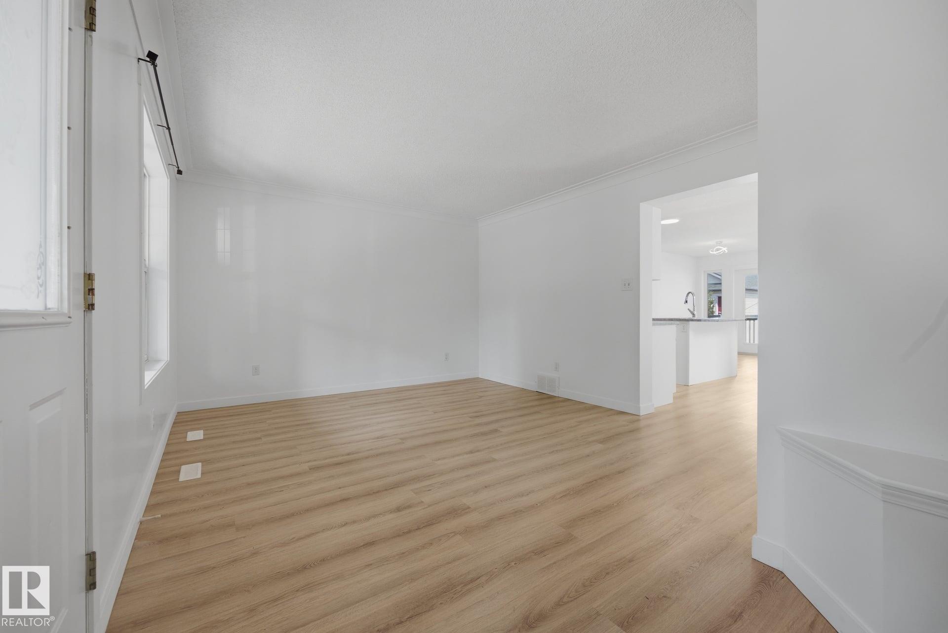 Picture for 2076 TANNER WD NW