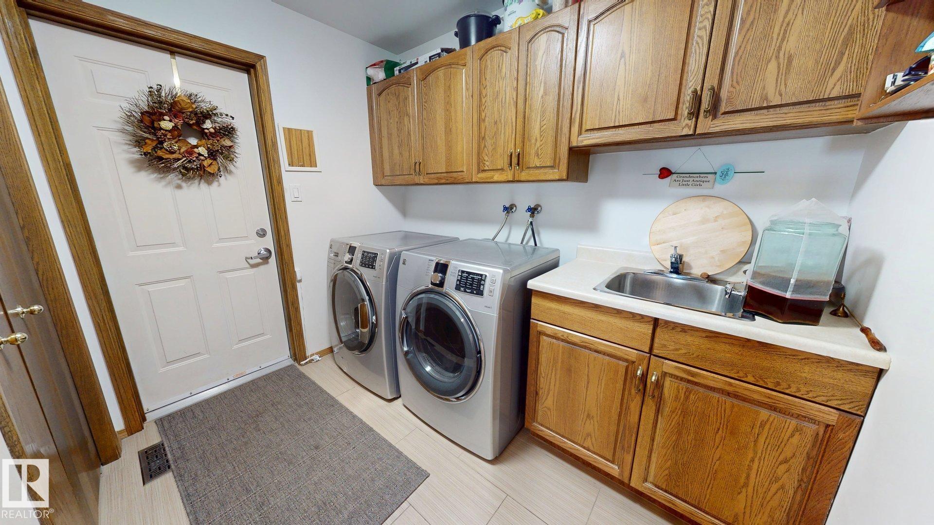 Photo 15 at 109 Ironwood Place NW, Westbrook Estates, Edmonton