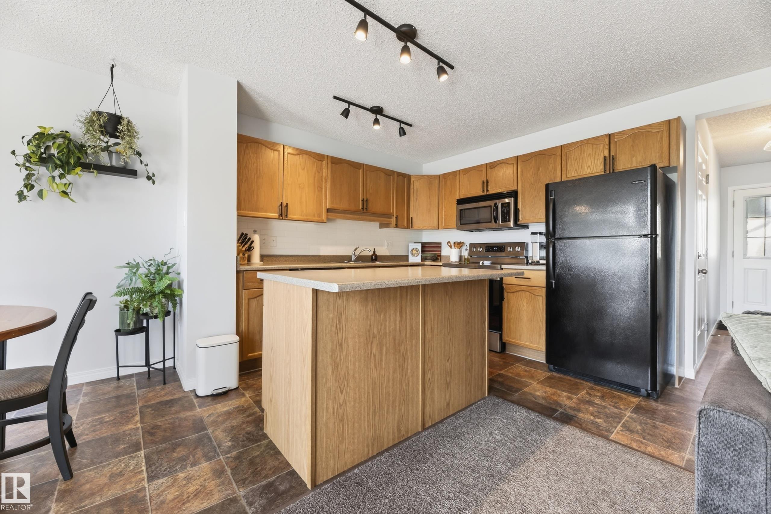 Photo 14 at 6 - 12104 16 Avenue SW, Rutherford, Edmonton