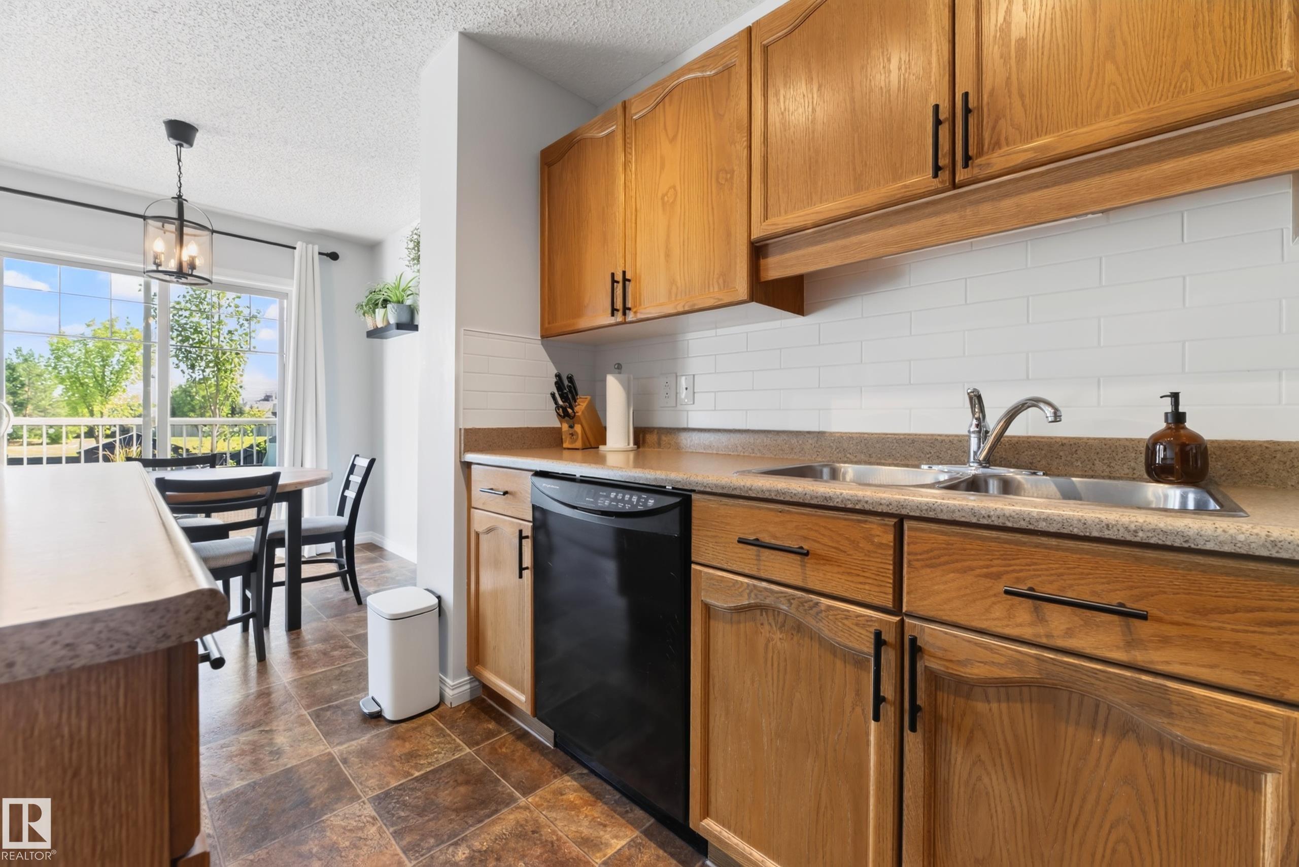 Photo 17 at 6 - 12104 16 Avenue SW, Rutherford, Edmonton