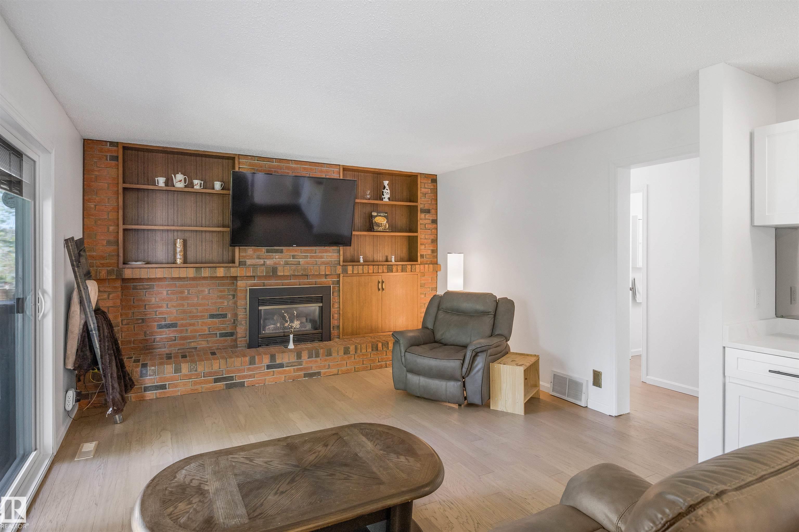 Photo 18 at 318 Grand Meadow Crescent NW, Greenview, Edmonton