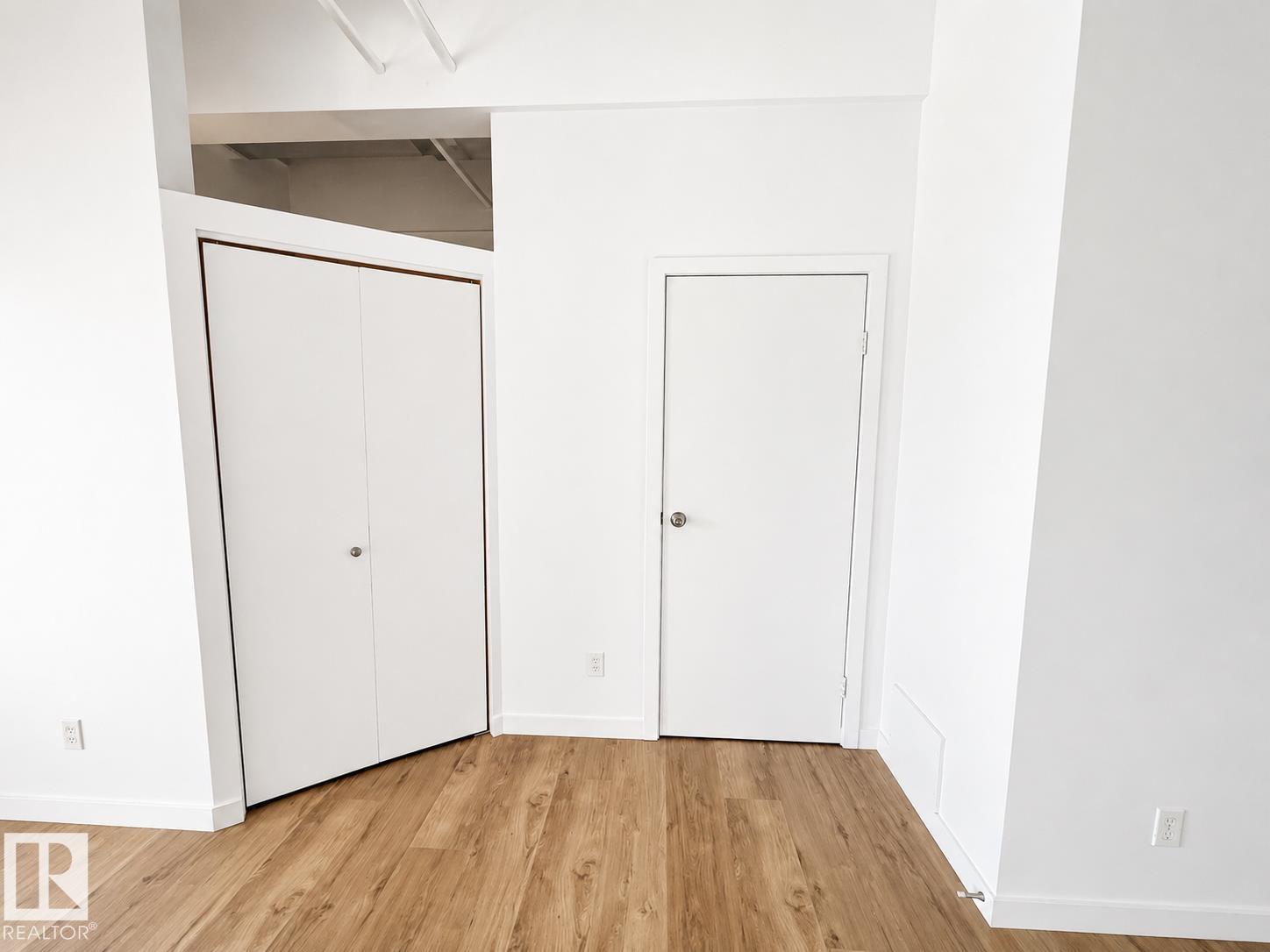 https://zimg.paragon.ice.com/ParagonImages/Property/PM/RAE/225412319/31/0/0/95fc68268fdf7fa71d28466f3dc05fe4/1/a3dcbc0ee9e3019285950939c52c5ca6/225412319-33c9ac27-6cf4-416e-8e4c-6465e6378f93.JPG
