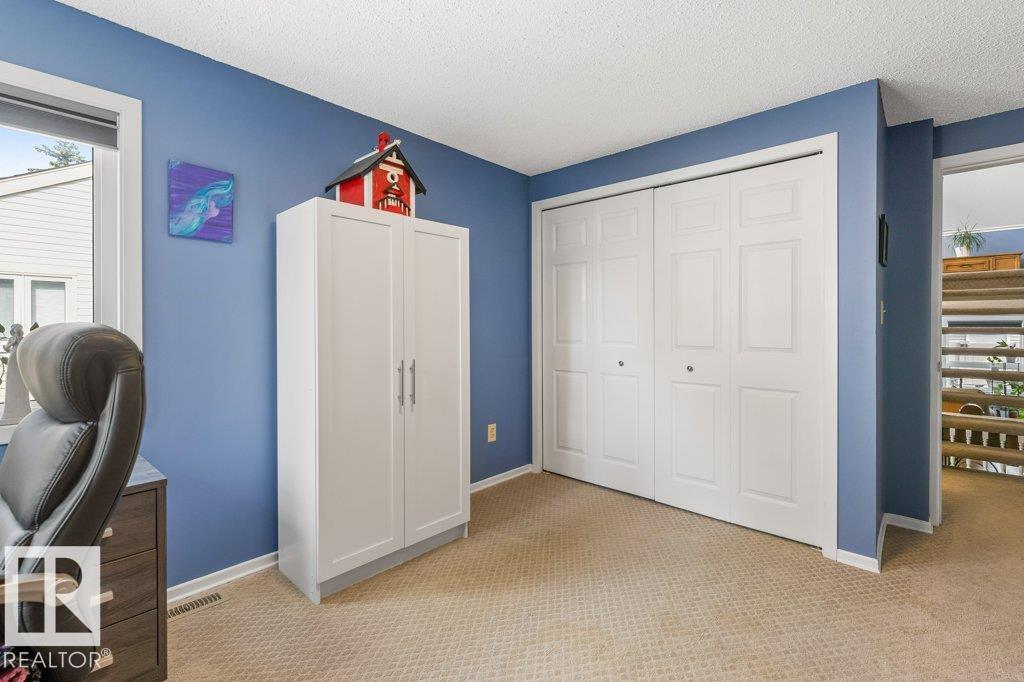 Photo 31 at 7 Whiteoaks Estates, Woodlands, St. Albert