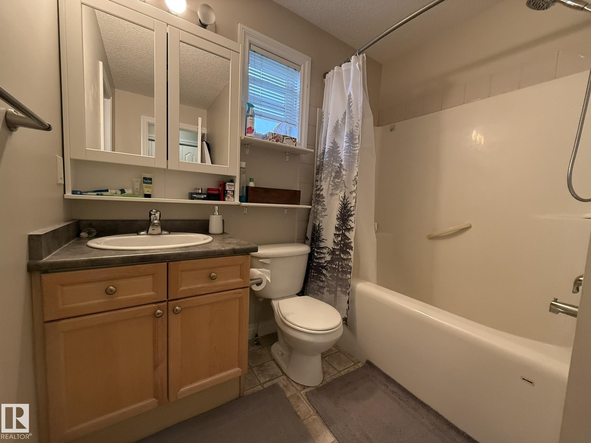 https://zimg.paragon.ice.com/ParagonImages/Property/PM/RAE/225412326/17/0/0/a98d565e2e42de24405ae4f631c87879/1/7f32631210c90e957ae0bea264c679f9/225412326-faee3377-a7b1-417c-a862-f3d07597ad37.JPG