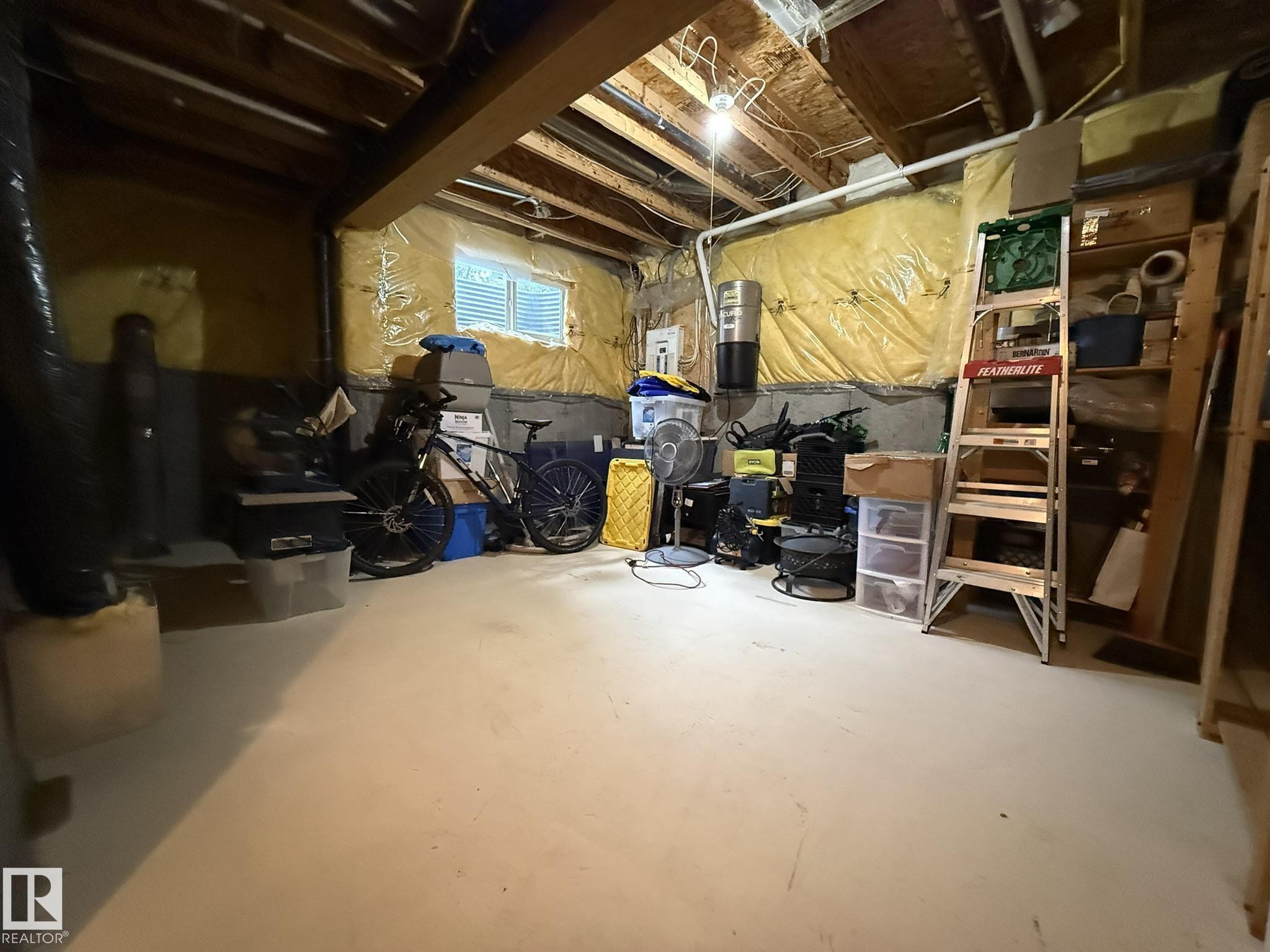 https://zimg.paragon.ice.com/ParagonImages/Property/PM/RAE/225412326/18/0/0/5ae5144f3e110b92a86528e486ebeda2/1/7f32631210c90e957ae0bea264c679f9/225412326-42443453-67d8-4d63-b2bd-770f426860a7.JPG