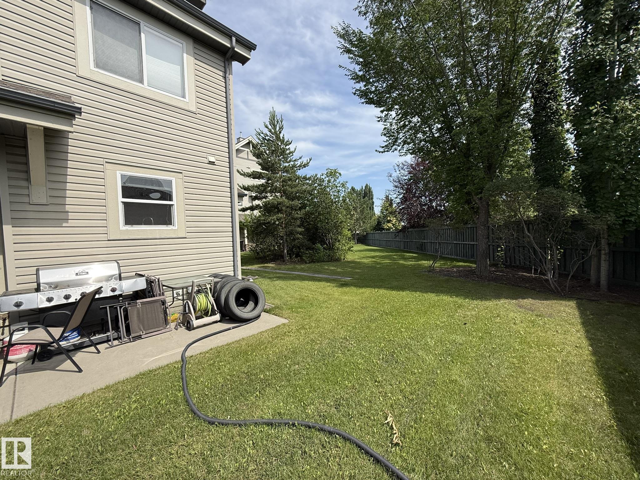 https://zimg.paragon.ice.com/ParagonImages/Property/PM/RAE/225412326/24/0/0/5f1dac1eaa582b02072f1a0f4592b90f/1/7f32631210c90e957ae0bea264c679f9/225412326-c7f43d01-fe1a-4d4c-b368-2297c9a3aa76.JPG