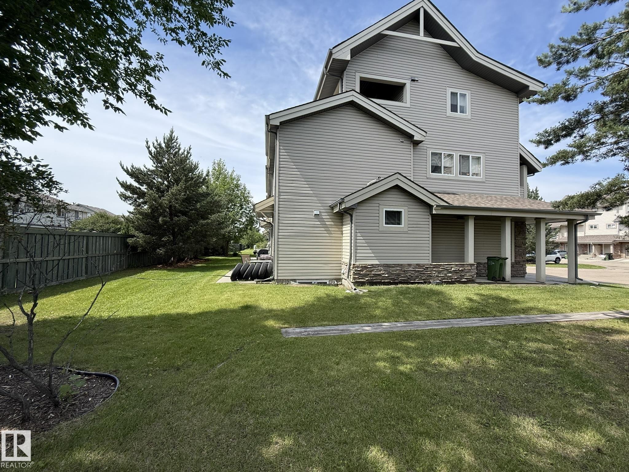 https://zimg.paragon.ice.com/ParagonImages/Property/PM/RAE/225412326/29/0/0/b75d13cf59c3f9e6a45f62fc28c91fd5/1/7f32631210c90e957ae0bea264c679f9/225412326-4c02b4e9-60c6-4cad-a6dd-da86a306d241.JPG
