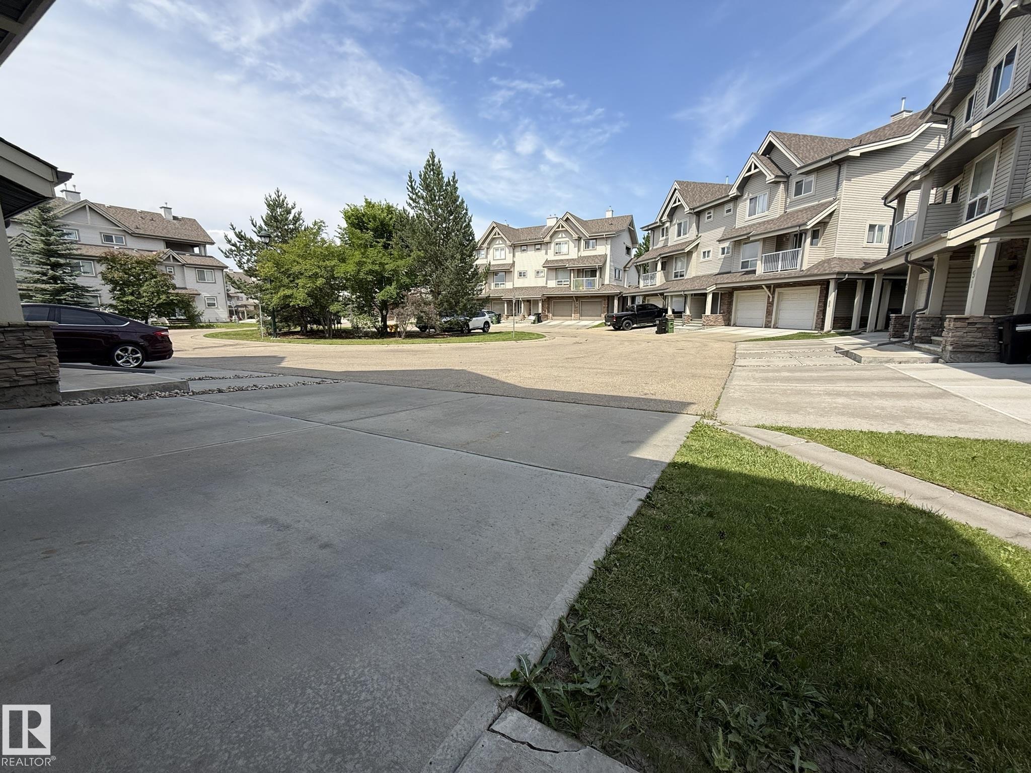https://zimg.paragon.ice.com/ParagonImages/Property/PM/RAE/225412326/39/0/0/603105387d7939892bce5bc1ef7c07f5/1/7f32631210c90e957ae0bea264c679f9/225412326-43331535-5604-41a8-b670-9c4ad195f00e.JPG