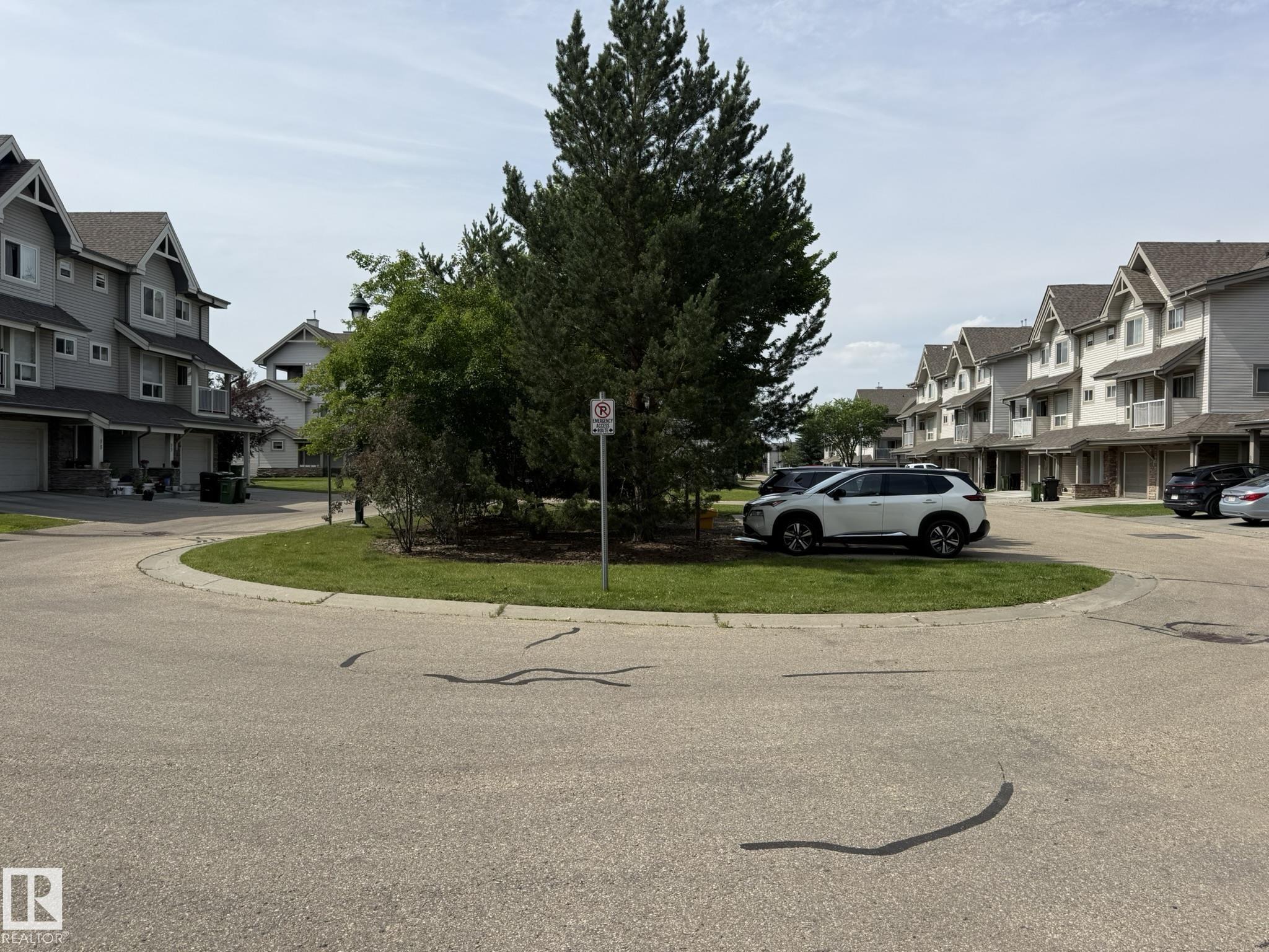 https://zimg.paragon.ice.com/ParagonImages/Property/PM/RAE/225412326/41/0/0/8756ba5ca3180308639ad180c93bca18/1/7f32631210c90e957ae0bea264c679f9/225412326-23d94f94-f6a6-4fcc-a35f-372f4303647d.JPG