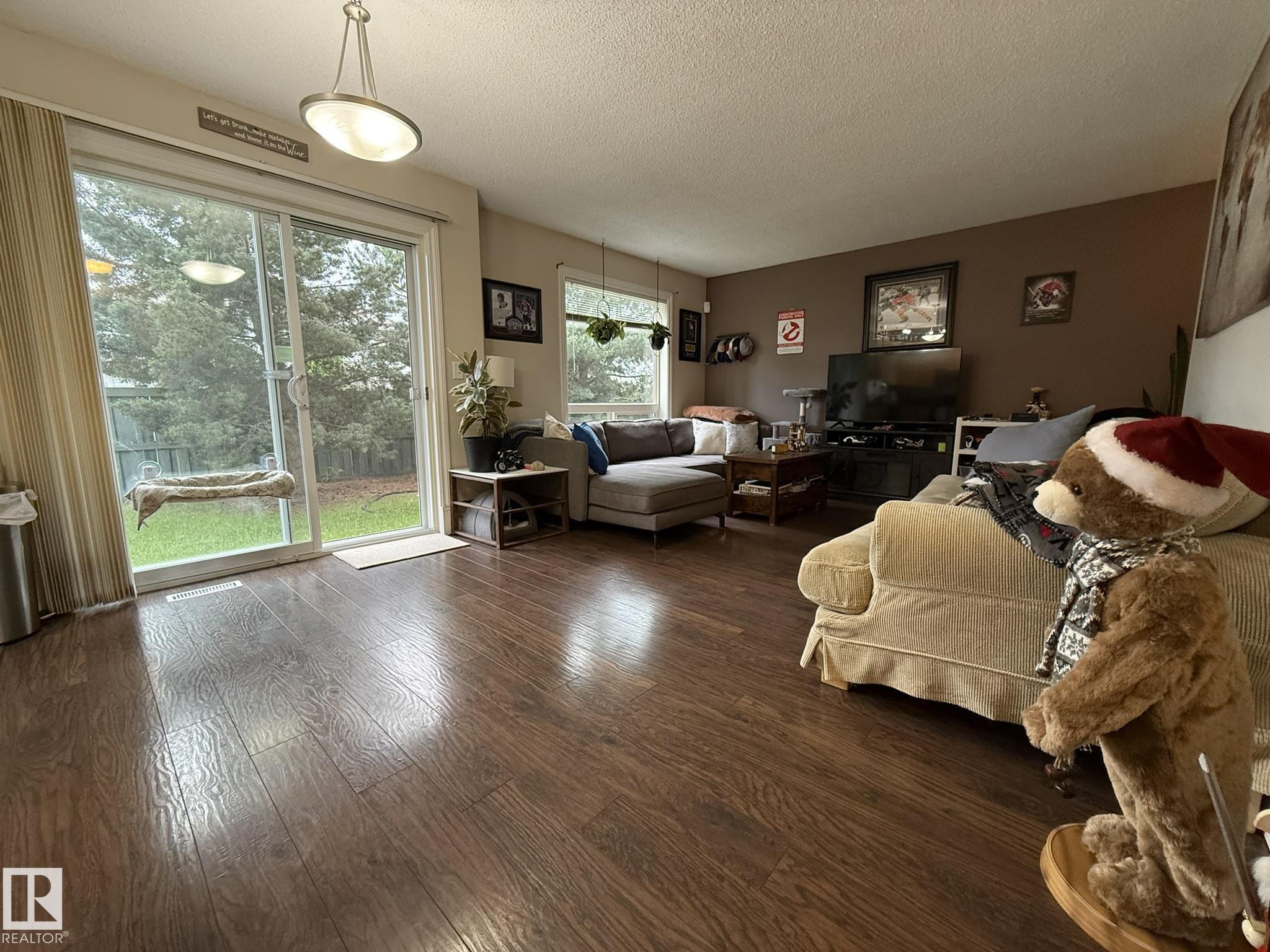 Picture for #93 12050 17 AV SW