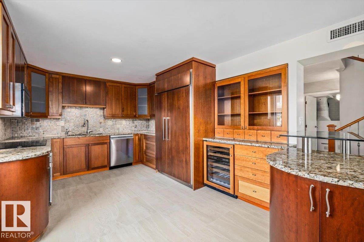 Photo 14 at 202 - 10010 119 Street NW, Wîhkwêntôwin, Edmonton