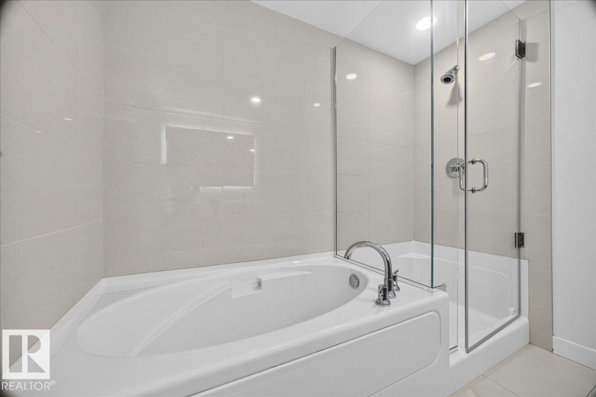 https://zimg.paragon.ice.com/ParagonImages/Property/PM/RAE/225412340/27/0/0/724c9febda55ea7a106aed0be1875fce/1/810321bf2405b1102e274672676b7615/225412340-02f456fb-e9fa-4ce0-8b99-ad211034e0e1.JPG