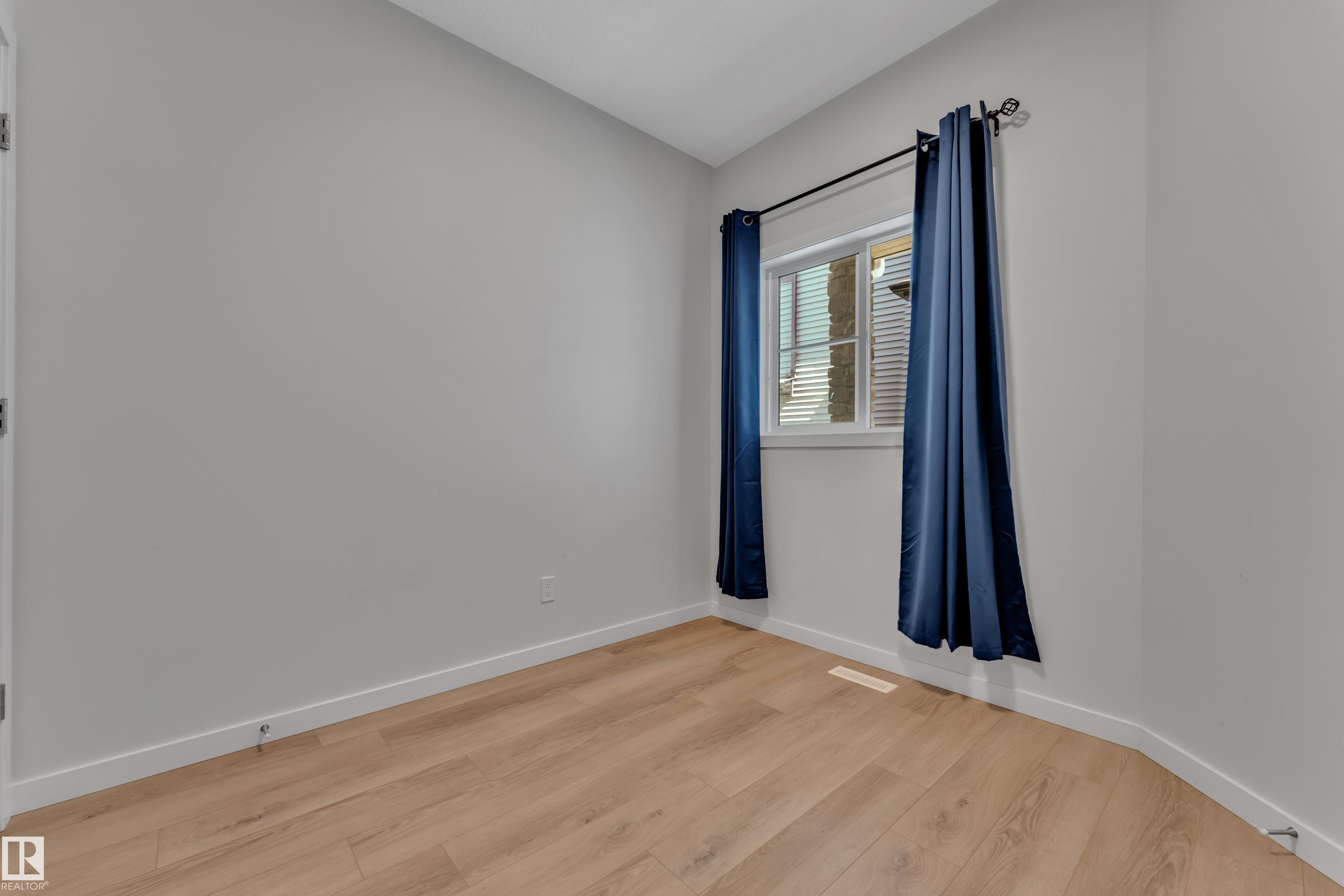 Photo 7 at 4855 Hawthorn Bend SW, The Orchards At Ellerslie, Edmonton