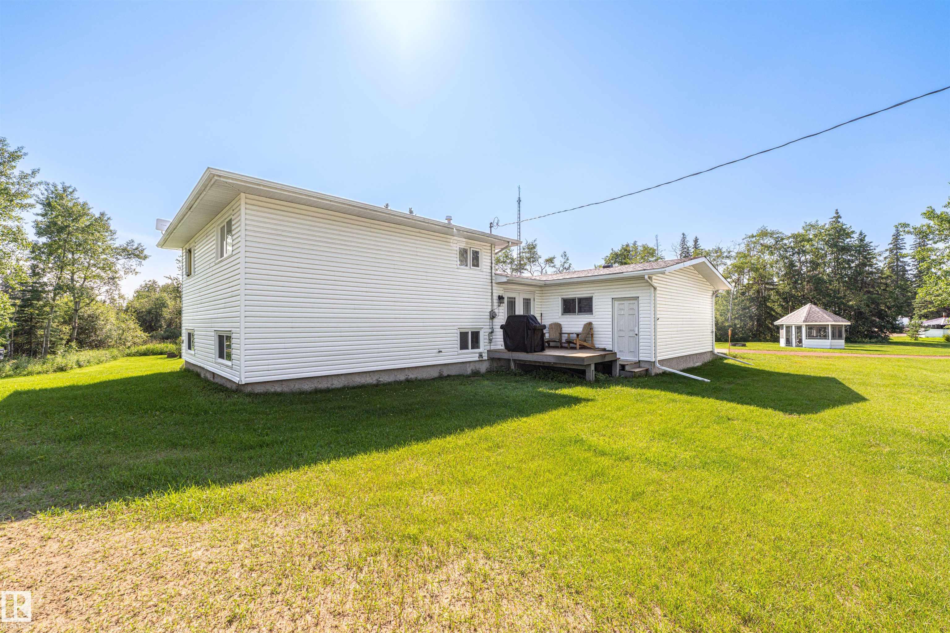 Photo 16 at 38 - 57108 Rge Road 220, Juniper Hills, Rural Sturgeon County