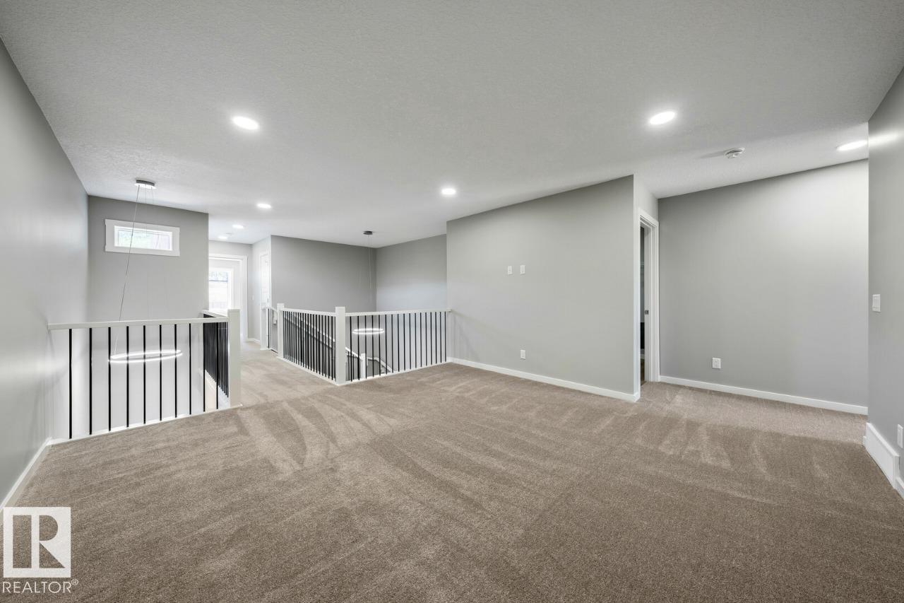 https://zimg.paragon.ice.com/ParagonImages/Property/PM/RAE/225412392/10/0/0/1438e4a5cf06a1c812ef561de00ce8db/1/f35425c7bcd67659f40176ef6f7ecc8c/225412392-65d7310d-2e9a-4f32-aaa4-f53ea5af0dc0.JPG