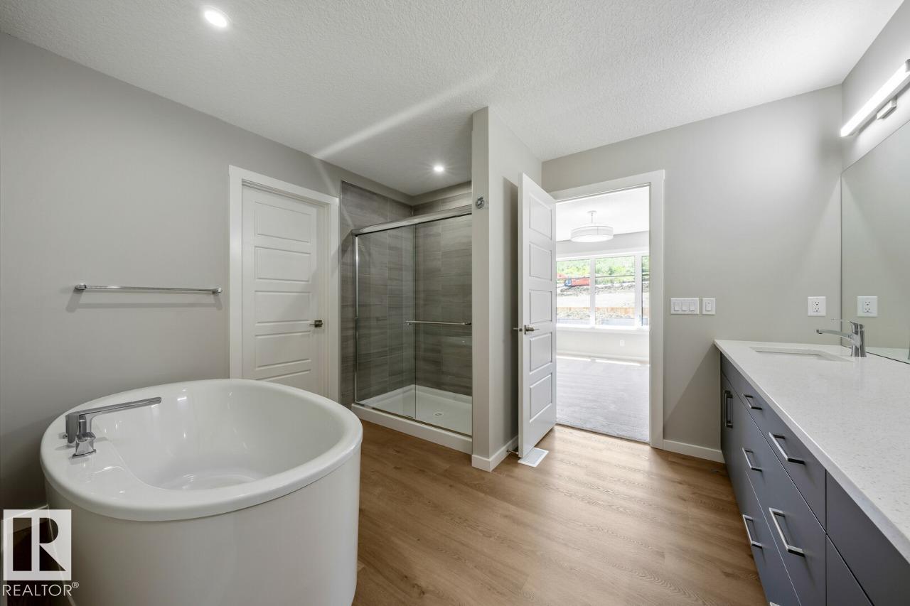 https://zimg.paragon.ice.com/ParagonImages/Property/PM/RAE/225412392/13/0/0/064dd7ab0d50a27b52a211cb8fce94ce/1/f35425c7bcd67659f40176ef6f7ecc8c/225412392-df7ba401-9f8c-4b06-9923-f3422837cb94.JPG
