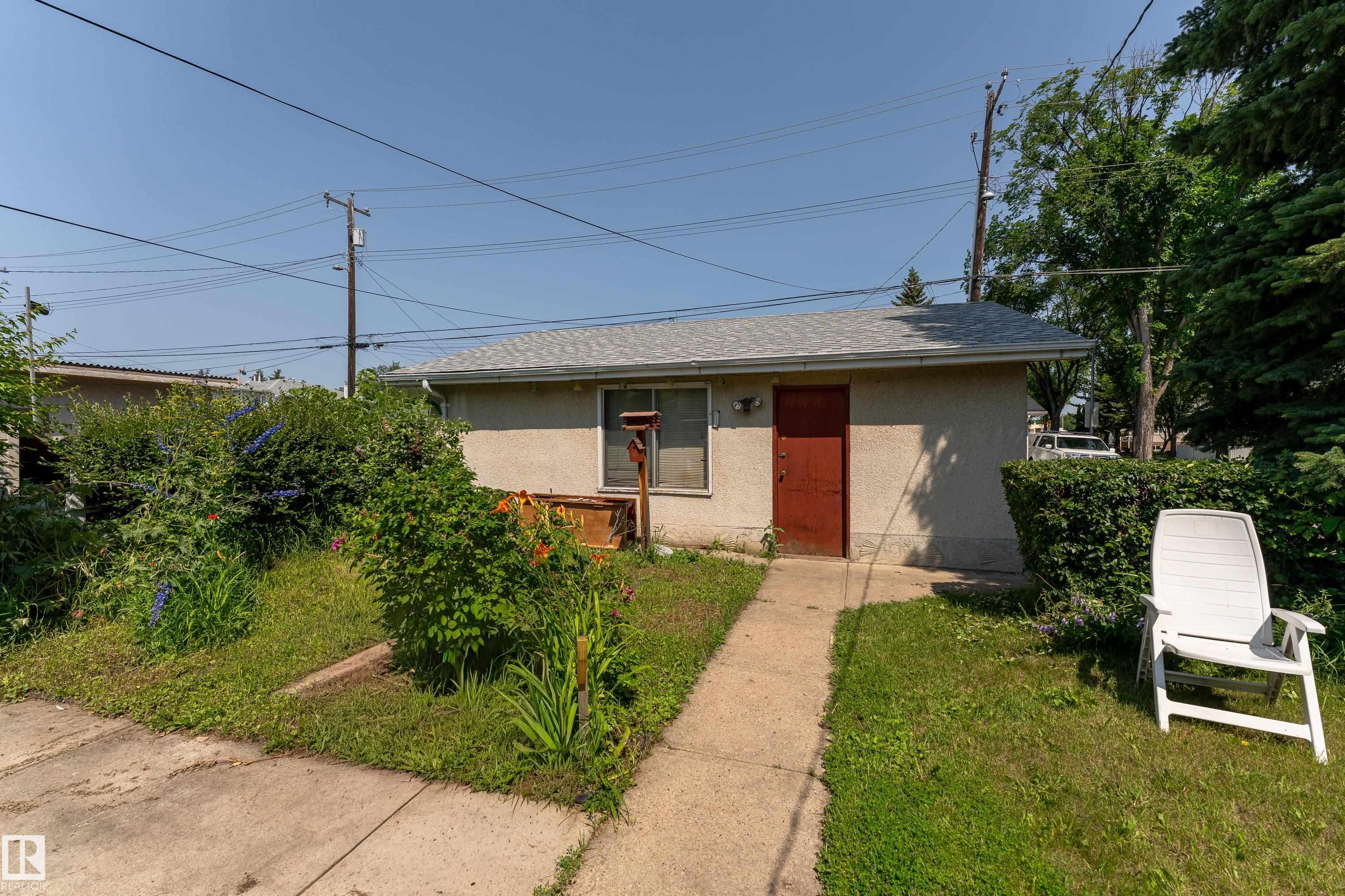 https://zimg.paragon.ice.com/ParagonImages/Property/PM/RAE/225412396/44/0/0/fcf40eaa3f98acfd0e1230c161ec2fc9/1/09f166ab5e5012307974a61232f91d37/225412396-a103ddf3-7ca3-4a1e-b0f5-980820c68b10.JPG