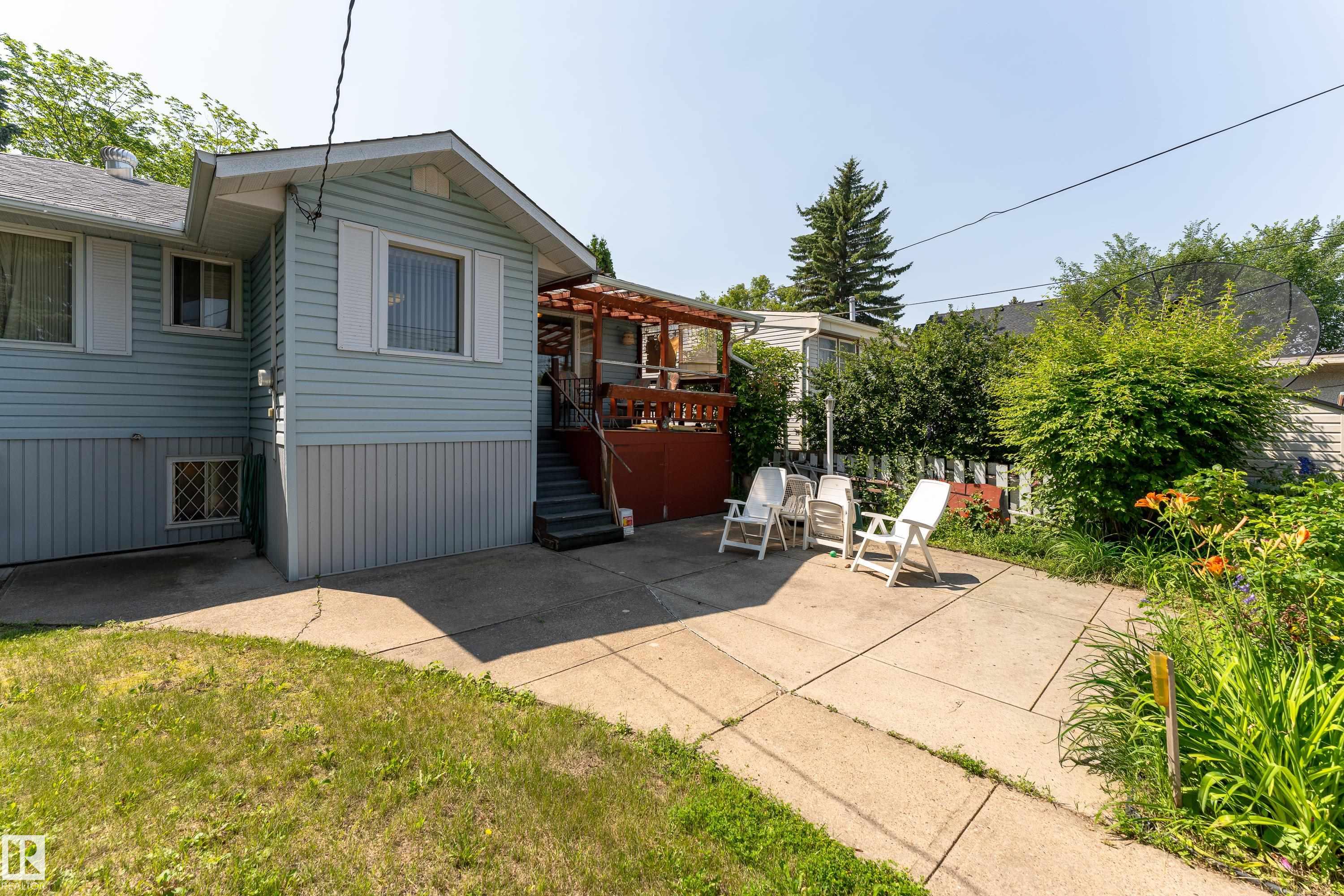 https://zimg.paragon.ice.com/ParagonImages/Property/PM/RAE/225412396/48/0/0/56021f6d71a14a34e8b08c61c2ae30c0/1/09f166ab5e5012307974a61232f91d37/225412396-3f21e590-1def-4d75-85d0-e109558d4ce1.JPG
