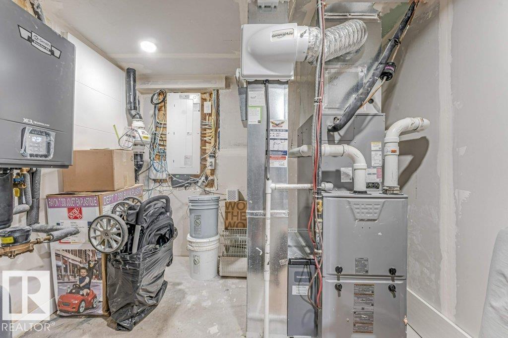 https://zimg.paragon.ice.com/ParagonImages/Property/PM/RAE/225412398/50/0/0/6d7faf8857ef2d1b34e48ebd62b27c69/1/da4e415b7316065c730304050c09d876/225412398-C314F245-FEEE-4DAB-9457-439C28492EB3.JPG