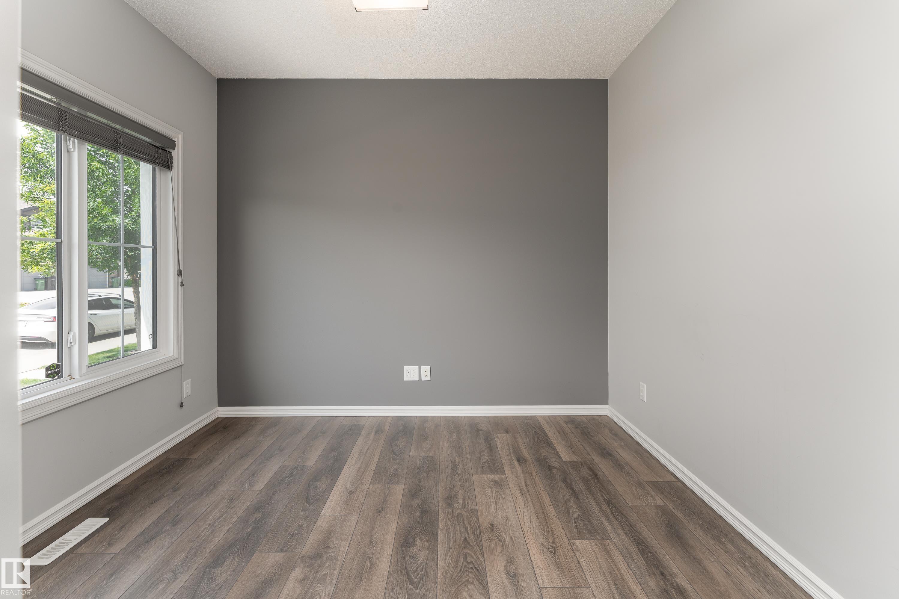 Photo 8 at 8811 223 Street NW, Rosenthal, Edmonton
