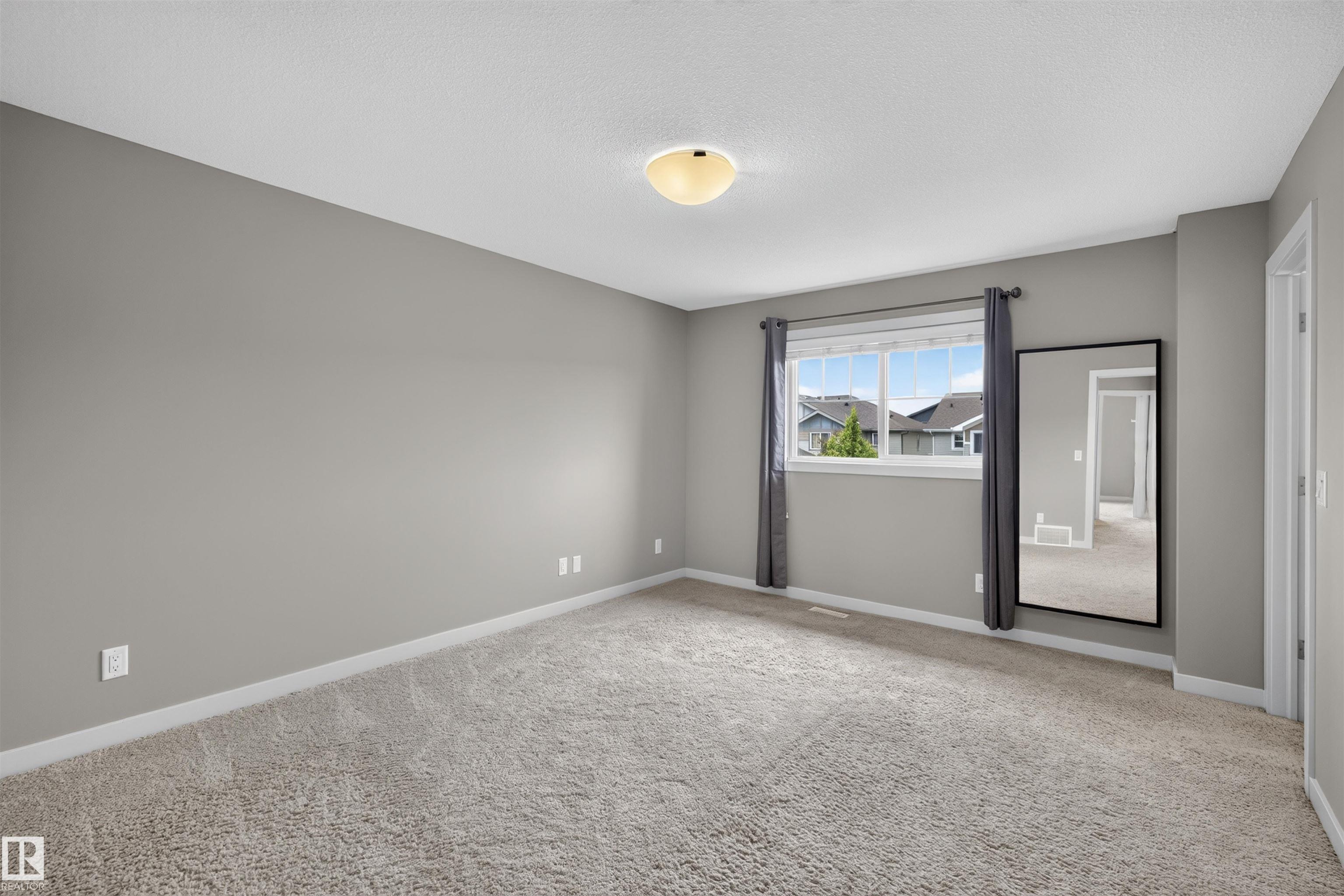 https://zimg.paragon.ice.com/ParagonImages/Property/PM/RAE/225412410/19/0/0/53da8c1f1da9d210afdb656713b518f5/1/667d54030cb0635c6b08534ea24a8fe2/225412410-2e48557f-9fbd-40b7-9471-89b2a682dd2c.JPG