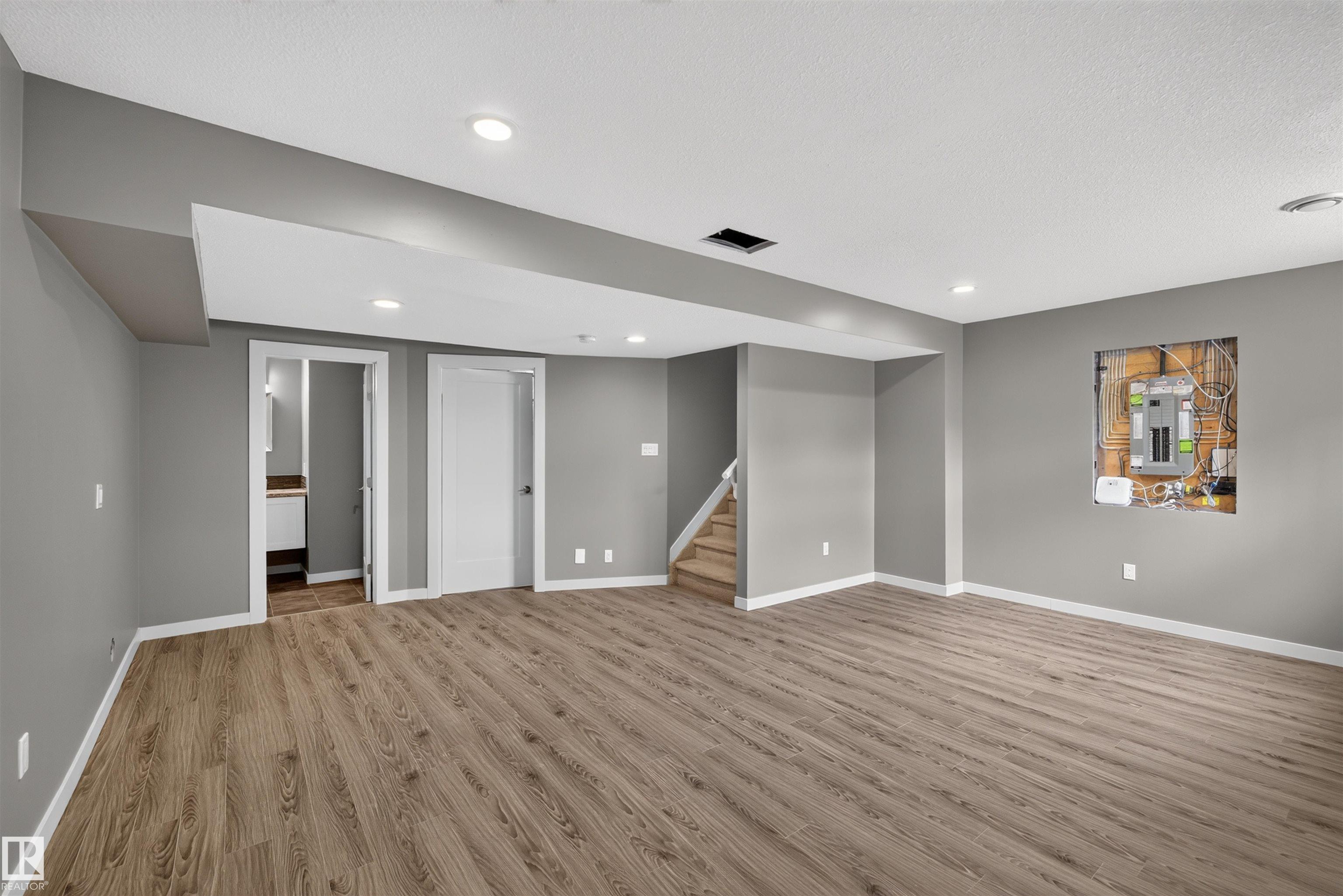 https://zimg.paragon.ice.com/ParagonImages/Property/PM/RAE/225412410/27/0/0/034efb85805ec0dc1f9fb99a98192bed/1/667d54030cb0635c6b08534ea24a8fe2/225412410-5d870c52-06f3-46e1-b6d1-1f78b00a33a4.JPG