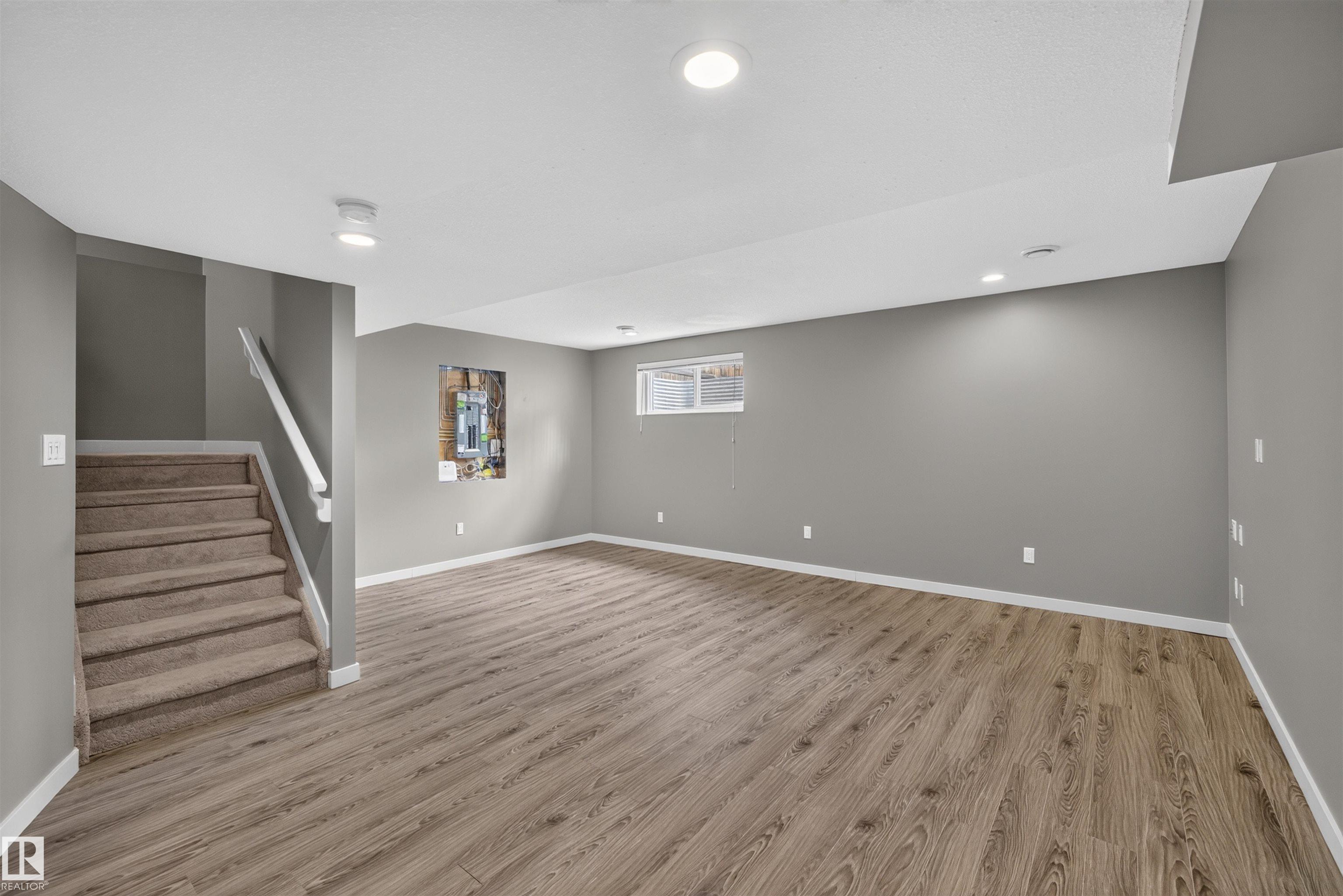 https://zimg.paragon.ice.com/ParagonImages/Property/PM/RAE/225412410/30/0/0/2c195af4a3b947a1f6c0344af1db7d78/1/667d54030cb0635c6b08534ea24a8fe2/225412410-97d09f18-4b6e-43de-b596-f62d9b508286.JPG
