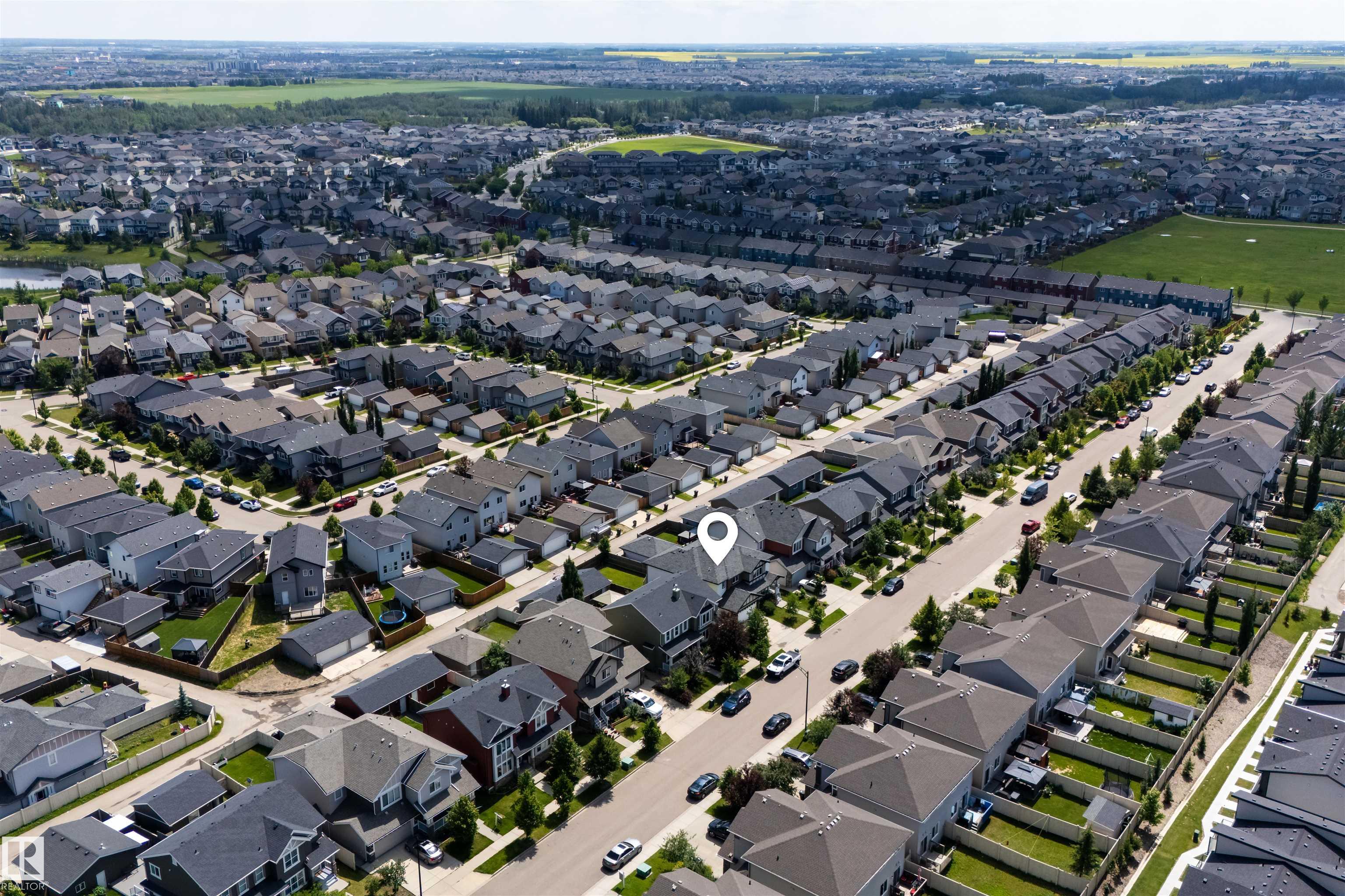 https://zimg.paragon.ice.com/ParagonImages/Property/PM/RAE/225412410/47/0/0/583fc540d530017d29151da90e6be2db/1/667d54030cb0635c6b08534ea24a8fe2/225412410-00f27c1b-71e4-40a7-8d57-05668c234843.JPG