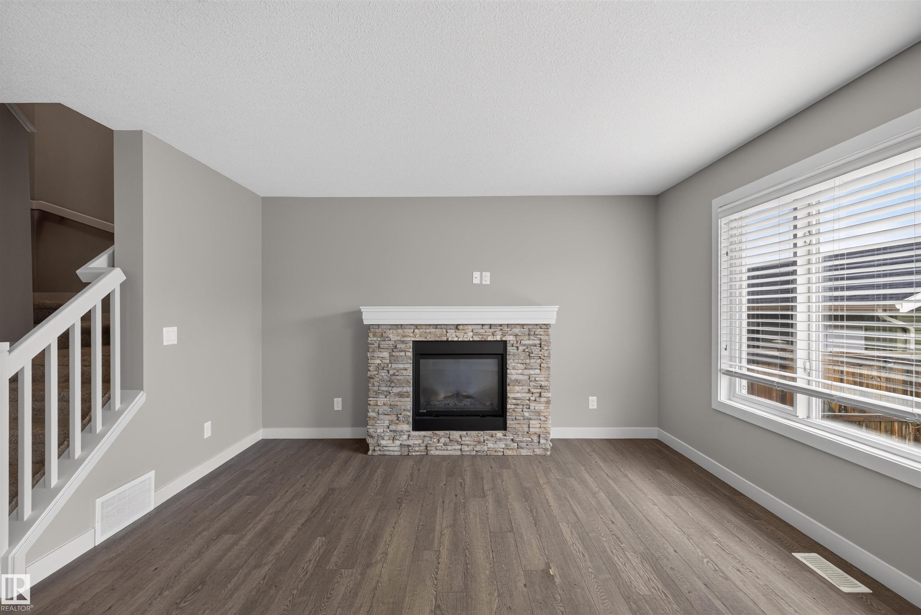 https://zimg.paragon.ice.com/ParagonImages/Property/PM/RAE/225412410/9/0/0/d74f54f333dfd4dff6737ad5d2c3bea6/1/667d54030cb0635c6b08534ea24a8fe2/225412410-3d8bc745-992e-480e-aae1-af5eeddb1d7a.JPG
