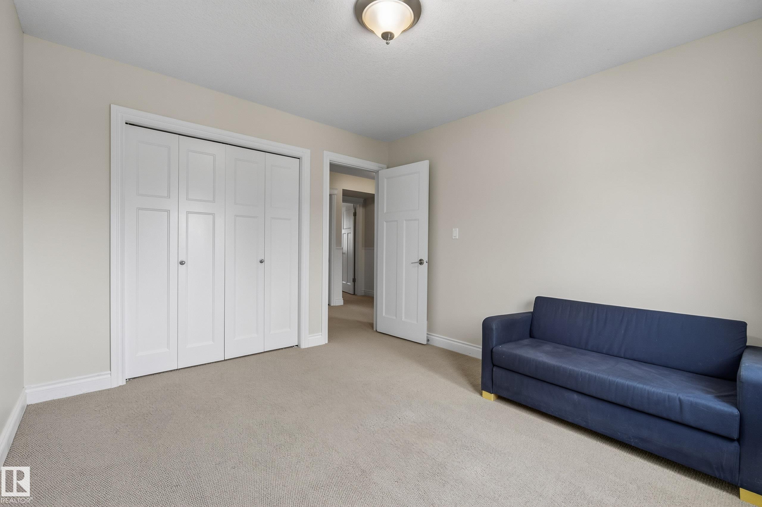 https://zimg.paragon.ice.com/ParagonImages/Property/PM/RAE/225412413/36/0/0/53f440ae965bbd591ddfd65046ce6ee7/1/1672f03ad8bf623b7f3e371cb9b7ee72/225412413-4fa2655f-ade8-41f9-aff3-f6c31980ec2f.JPG