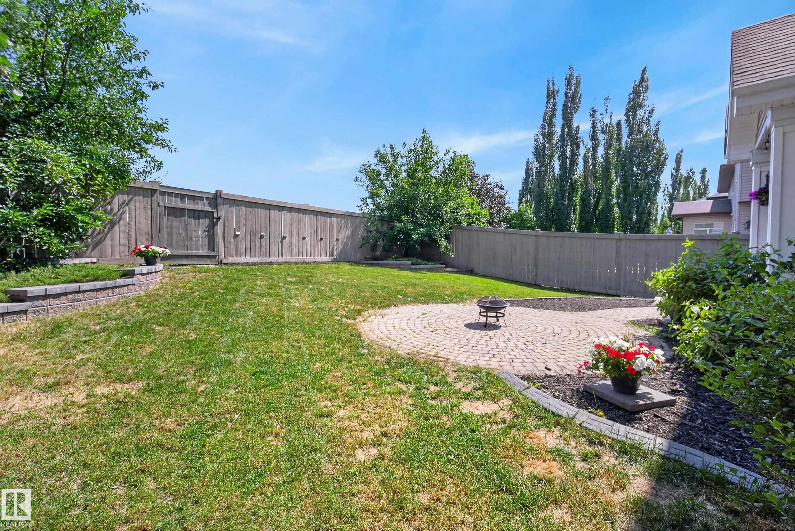 https://zimg.paragon.ice.com/ParagonImages/Property/PM/RAE/225412413/52/0/0/a57f4f88dac8bc84f2219a584f1d4562/1/1672f03ad8bf623b7f3e371cb9b7ee72/225412413-99498c0b-ba64-43ed-8bc2-b3c91a6b71a1.JPG