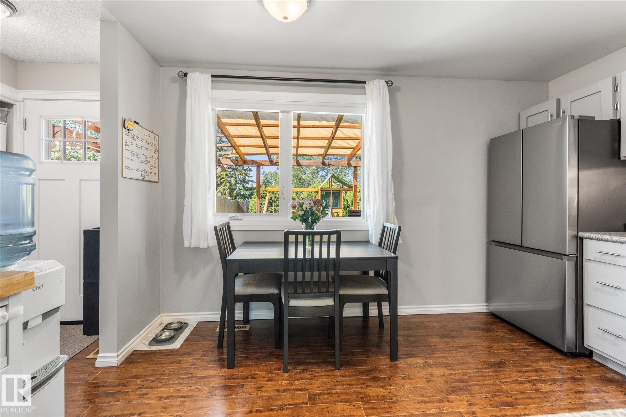 Photo 16 at 4718 35 Avenue NW, Minchau, Edmonton