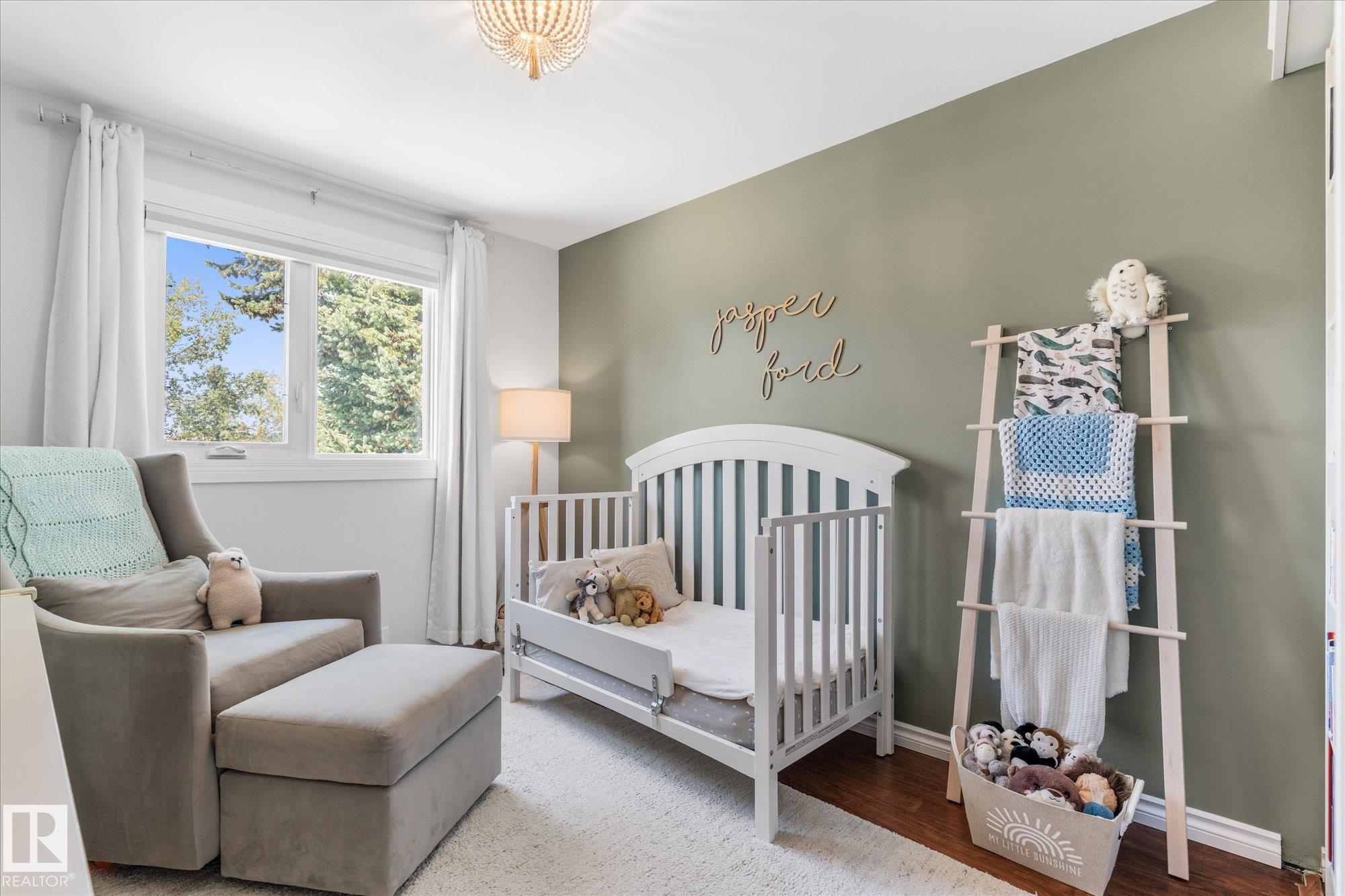 Photo 23 at 4718 35 Avenue NW, Minchau, Edmonton