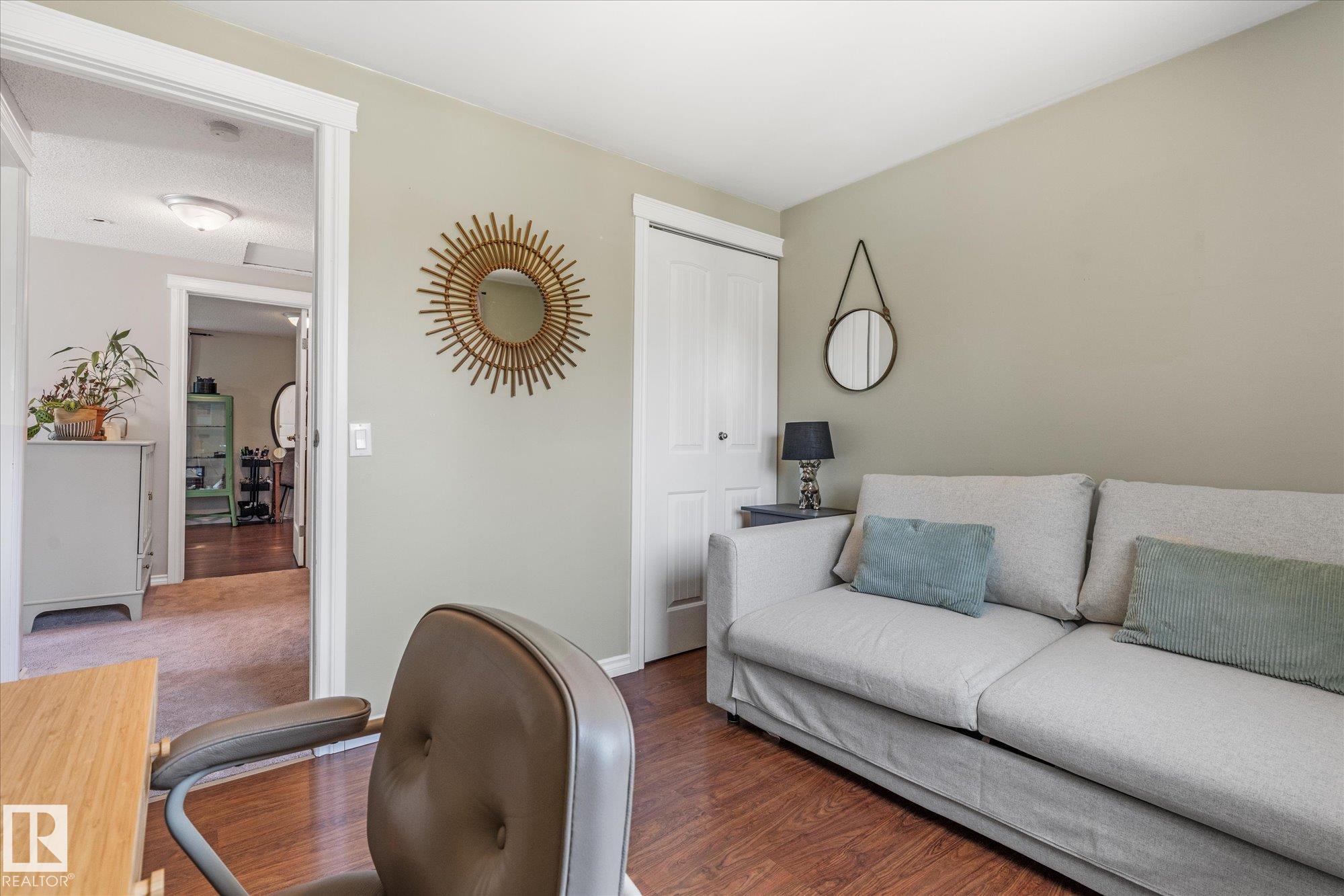 Photo 26 at 4718 35 Avenue NW, Minchau, Edmonton